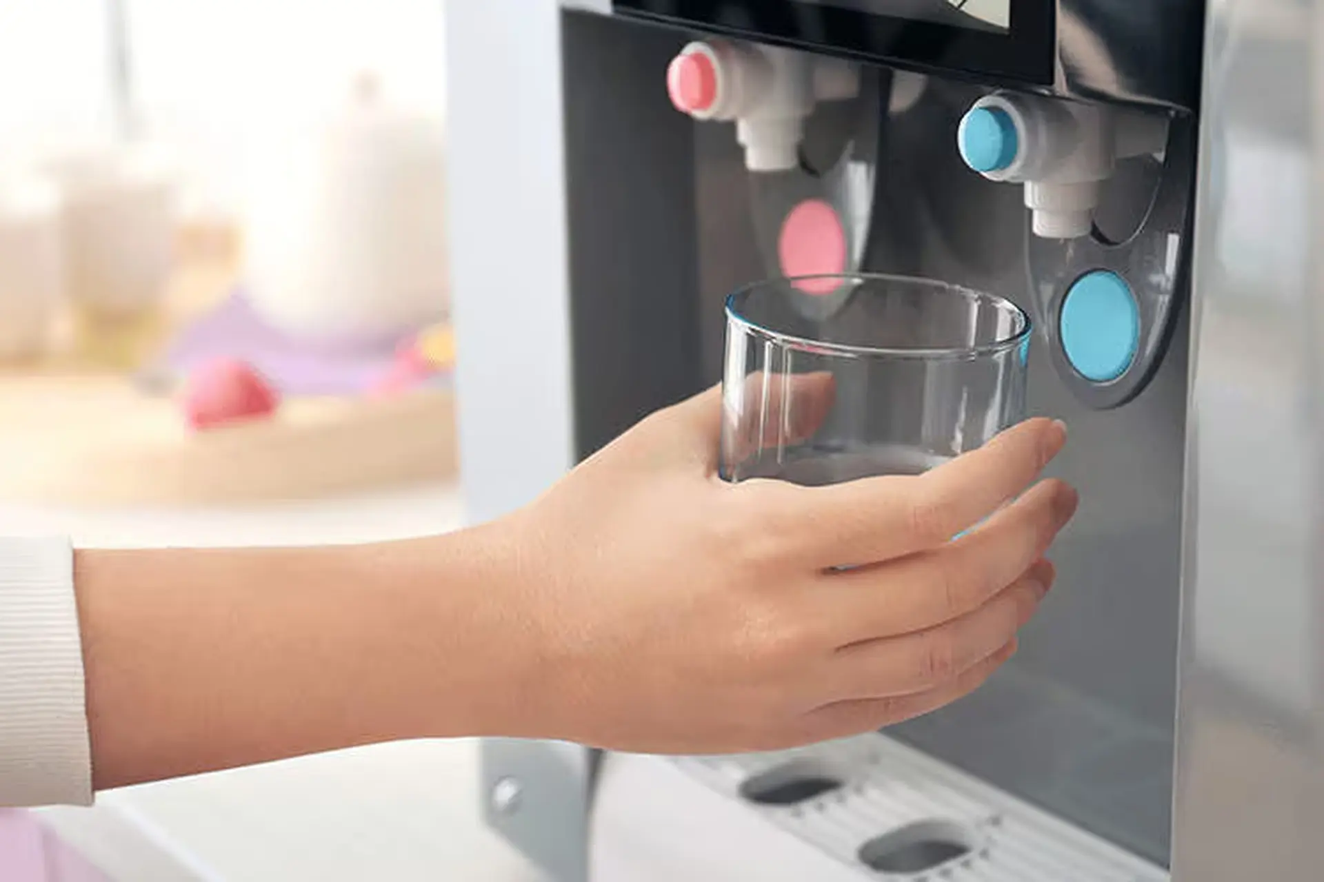 Cách chọn máy lọc nước văn phòng chuẩn nhất: Đâu là những tiêu chí cần quan tâm?