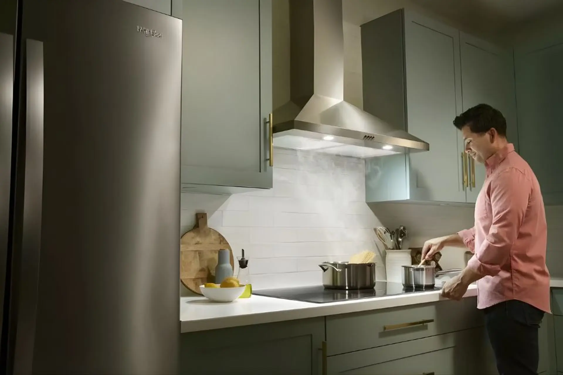 Cách chọn mua máy hút mùi tốt giúp căn bếp của bạn luôn sạch mùi và thoáng khí