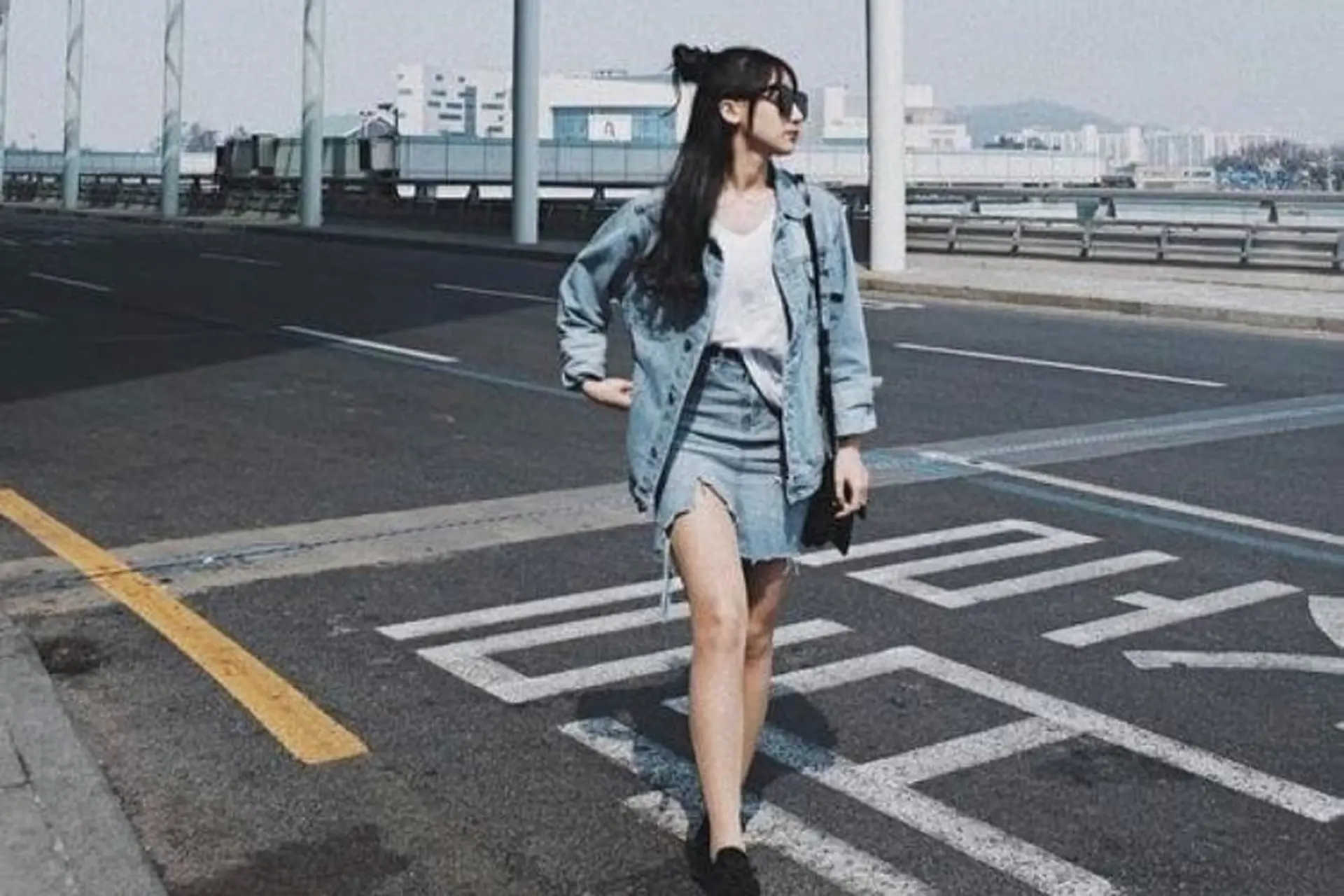 Hướng dẫn cách chụp chân sao cho dài và ấn tượng nhất, tôn lên vẻ đẹp cơ thể bạn