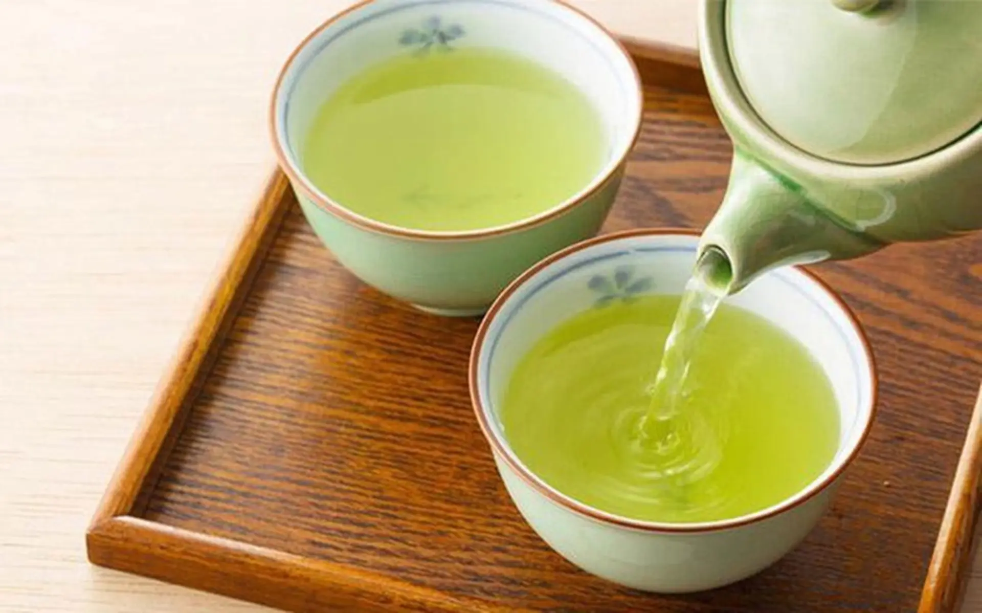 Hướng dẫn cách hãm chè xanh không bị đỏ nước cực kỳ đơn giản bạn có thể chưa biết