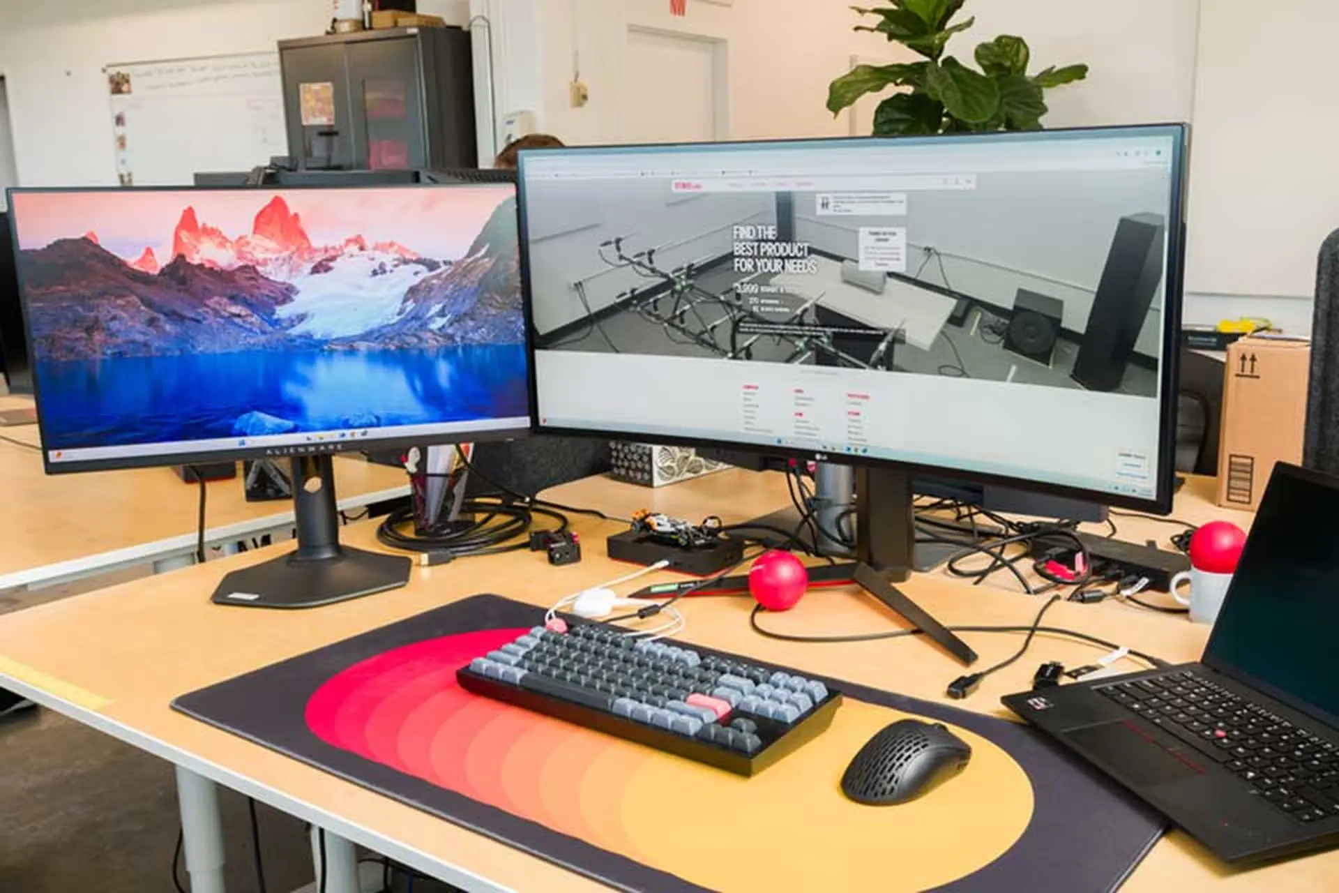 Tổng hợp các cách kết nối 2 màn hình cho PC giúp mở rộng góc làm việc gọn gàng hơn