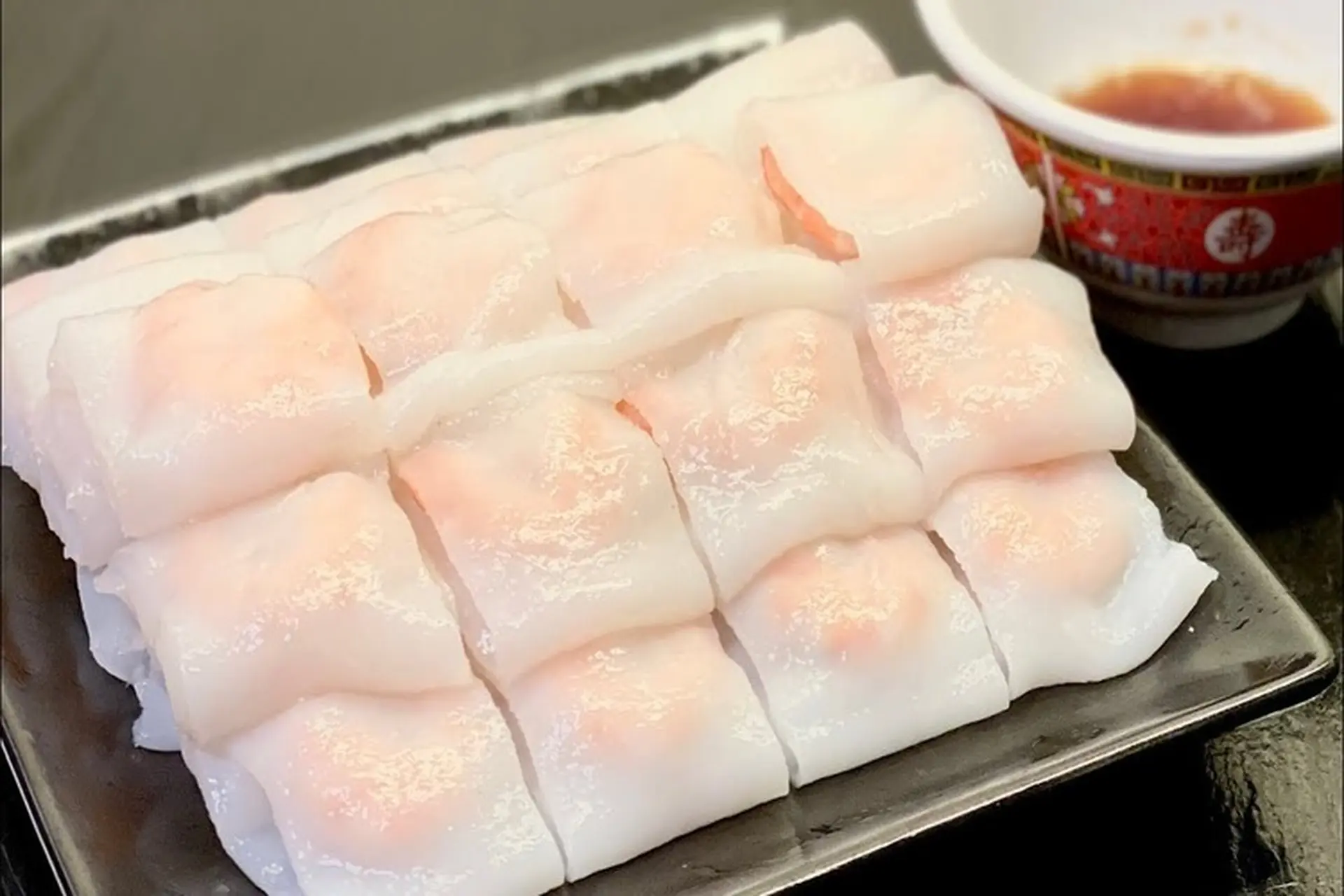 Bỏ túi ngay cách làm bánh cuốn tôm bằng chảo chống dính đơn giản, ngon như ngoài hàng