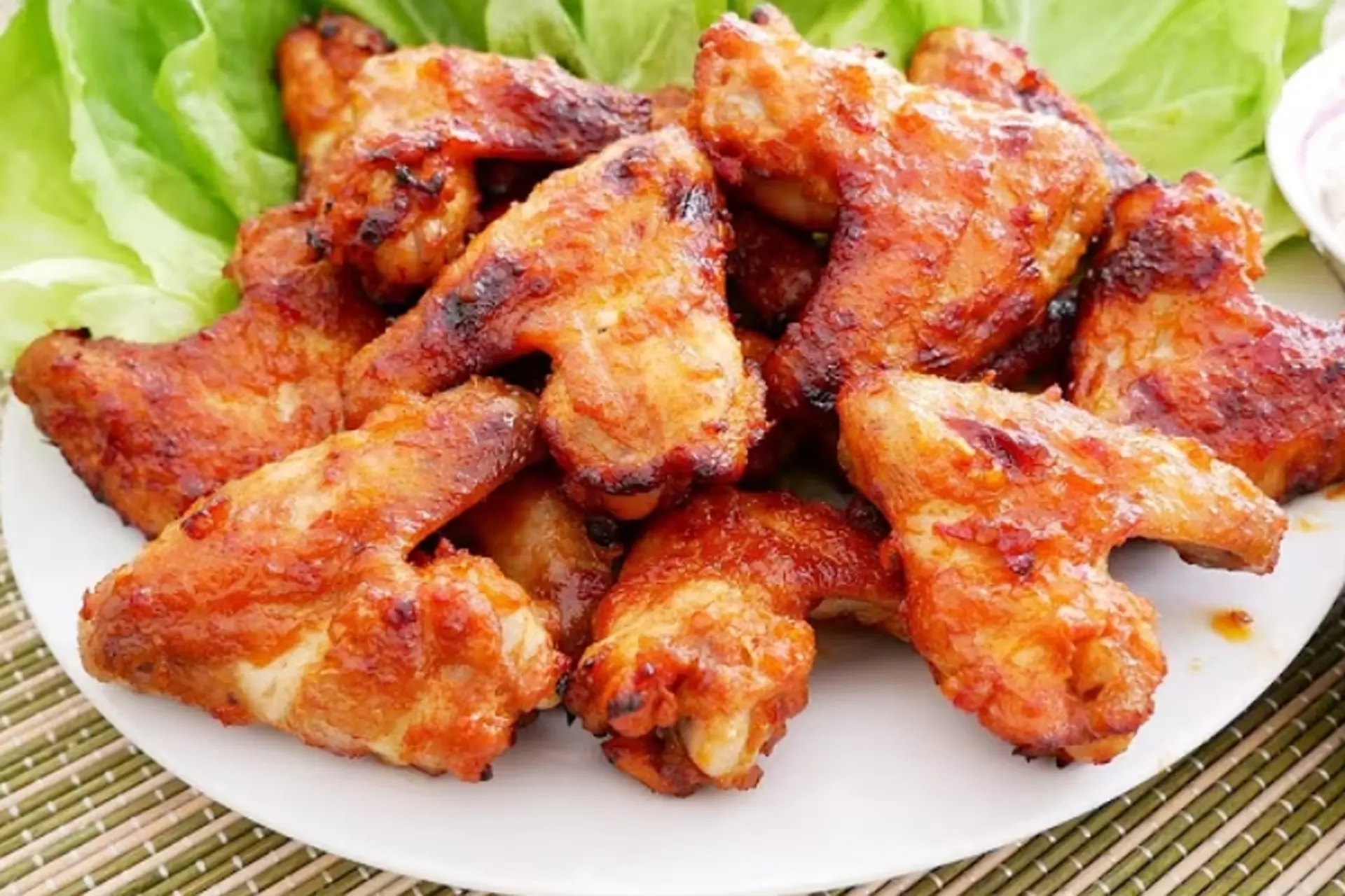 Chia sẻ cách làm cánh gà nướng mật ong bằng lò nướng vừa nhanh chóng vừa thấm vị thơm ngon