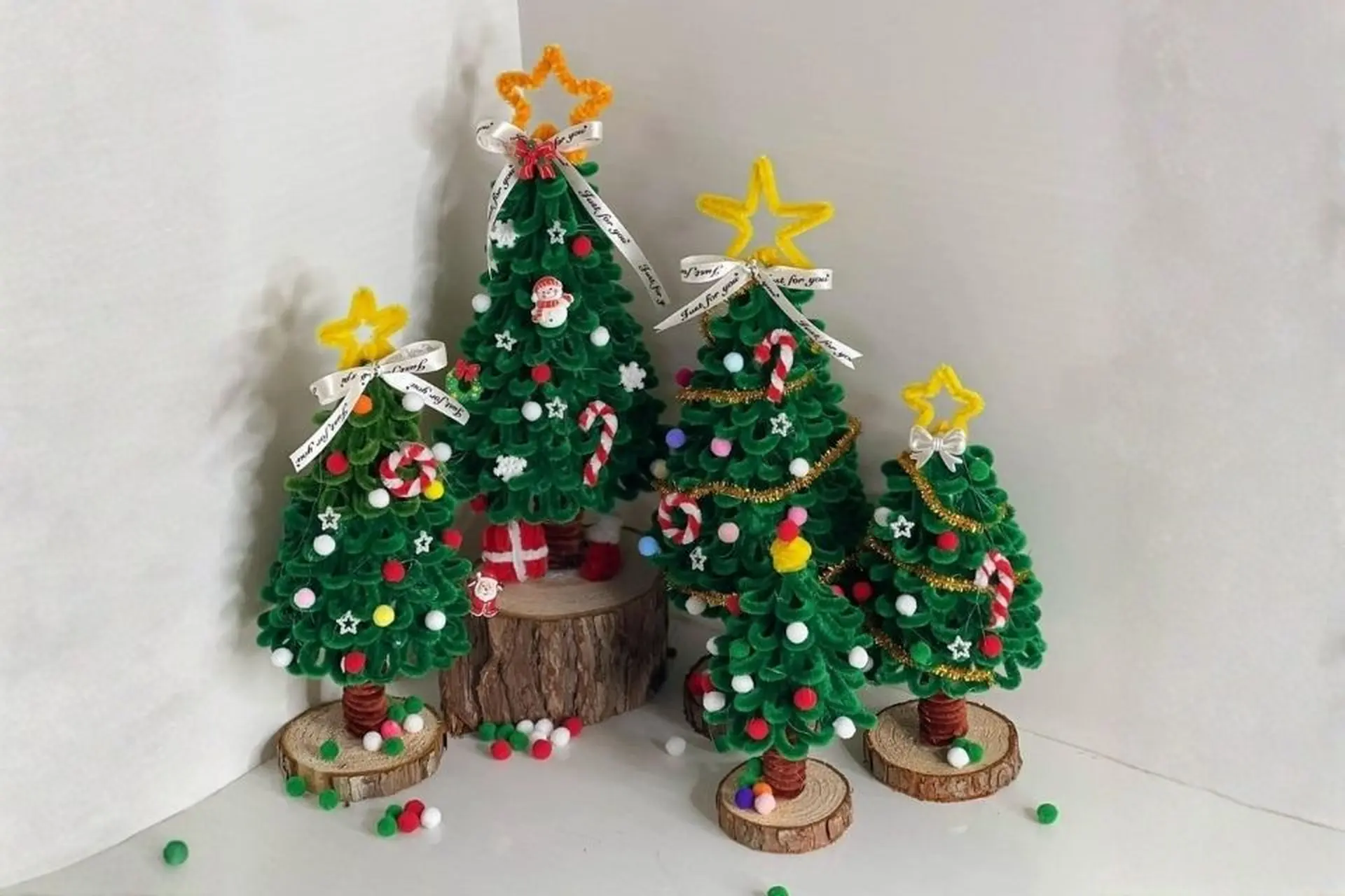 Cách làm cây thông Noel bằng kẽm nhung đẹp lung linh cho mùa Giáng sinh cực dễ