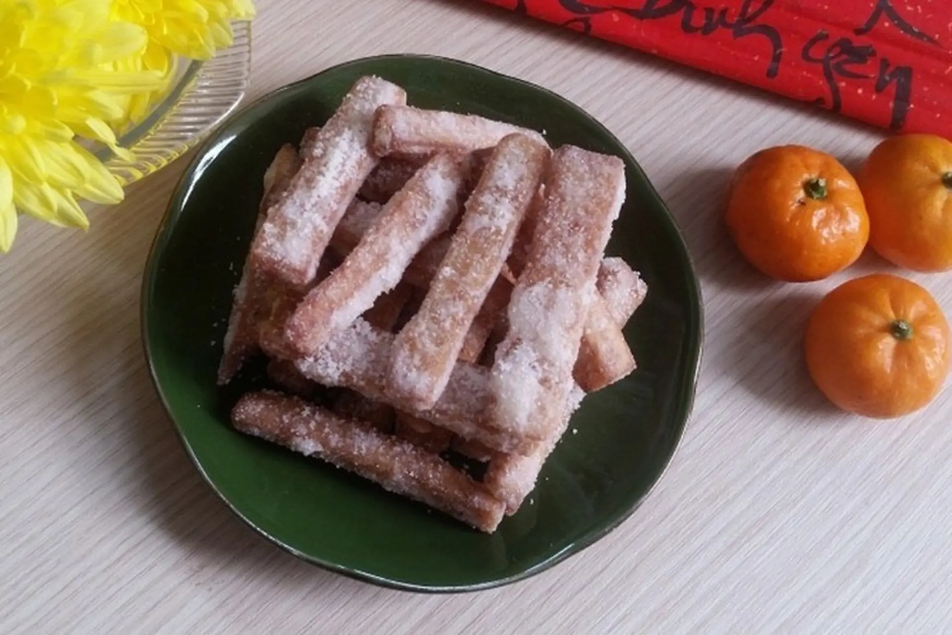 Bật mí 2 cách làm mứt khoai môn sên đường và caramel mới lạ, hấp dẫn cho ngày Tết