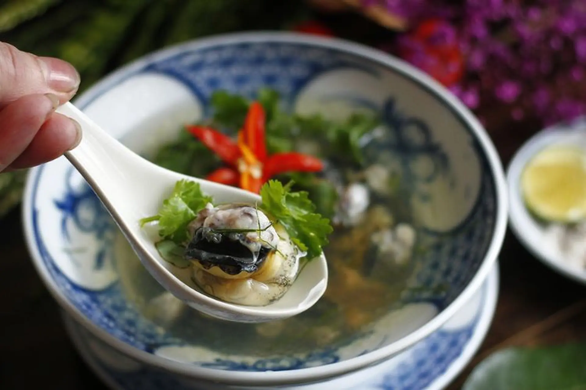 Hướng dẫn cách làm ốc nấu thả siêu ngon, phù hợp để chiêu đãi người thân và bạn bè
