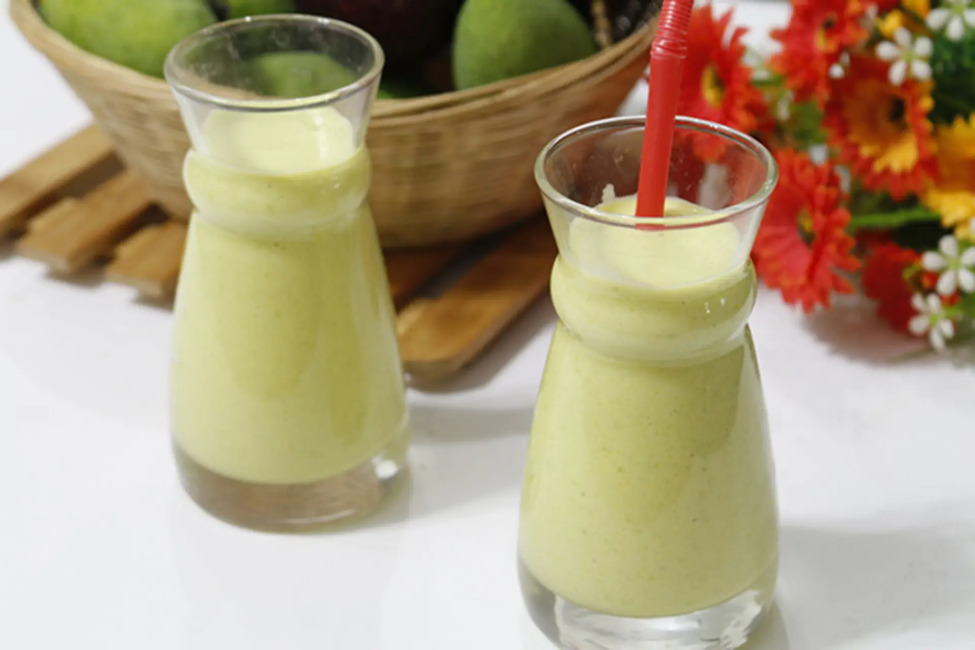 Khám phá 6 cách làm sinh tố bơ sữa mịn ngậy, ngon lành và dinh dưỡng cho mọi lứa tuổi