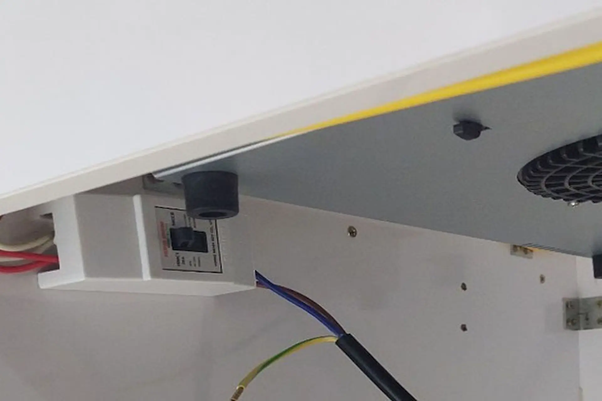 Cách lắp Aptomat cho bếp từ chi tiết từ A đến Z giúp thiết bị hoạt động ổn định và tiết kiệm điện hiệu quả