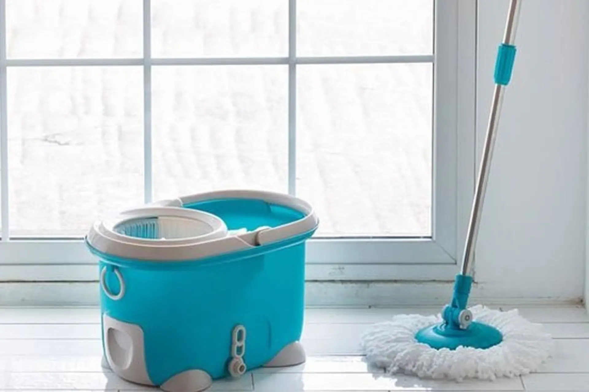 Cách lắp cây lau nhà 360 độ nhanh chóng, chuẩn xác, giúp lau dọn nhà sạch bong