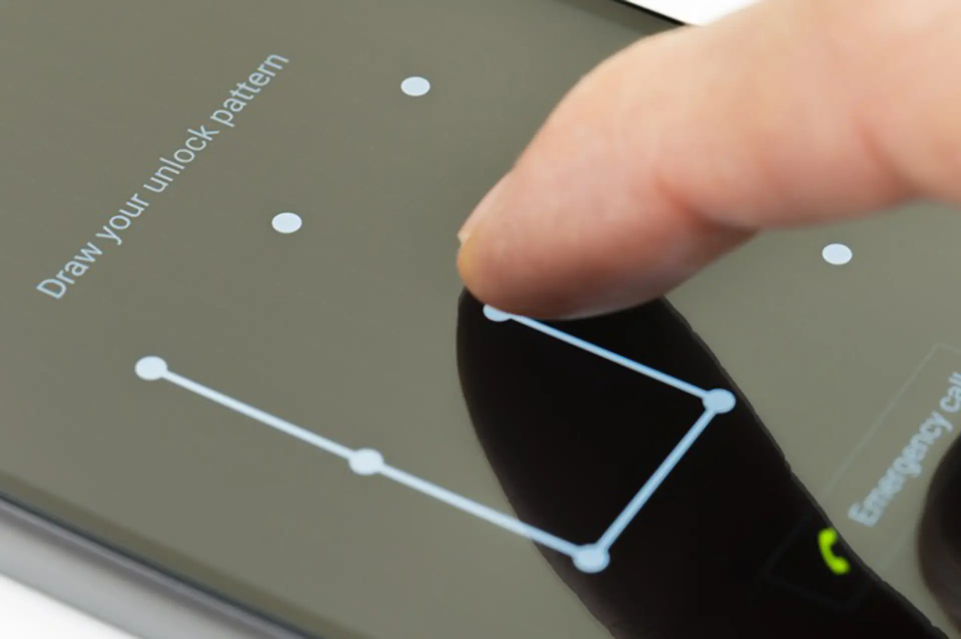 Hướng dẫn những cách mở khóa điện thoại bằng hình vẽ Samsung một cách nhanh chóng và đơn giản