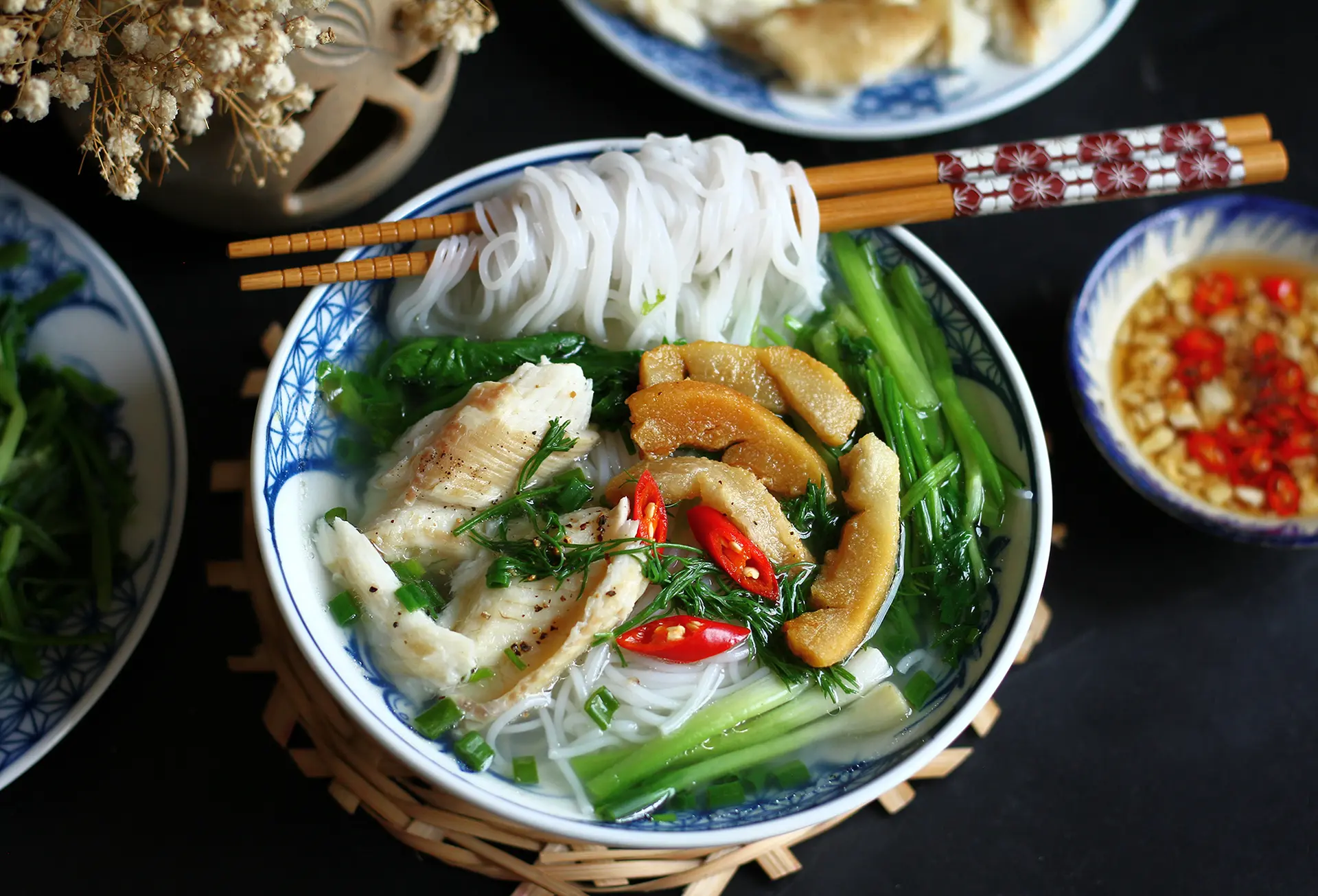 Cách nấu canh bún cá ngon chuẩn vị Hà Nội, nước dùng trong ngọt thanh hấp dẫn