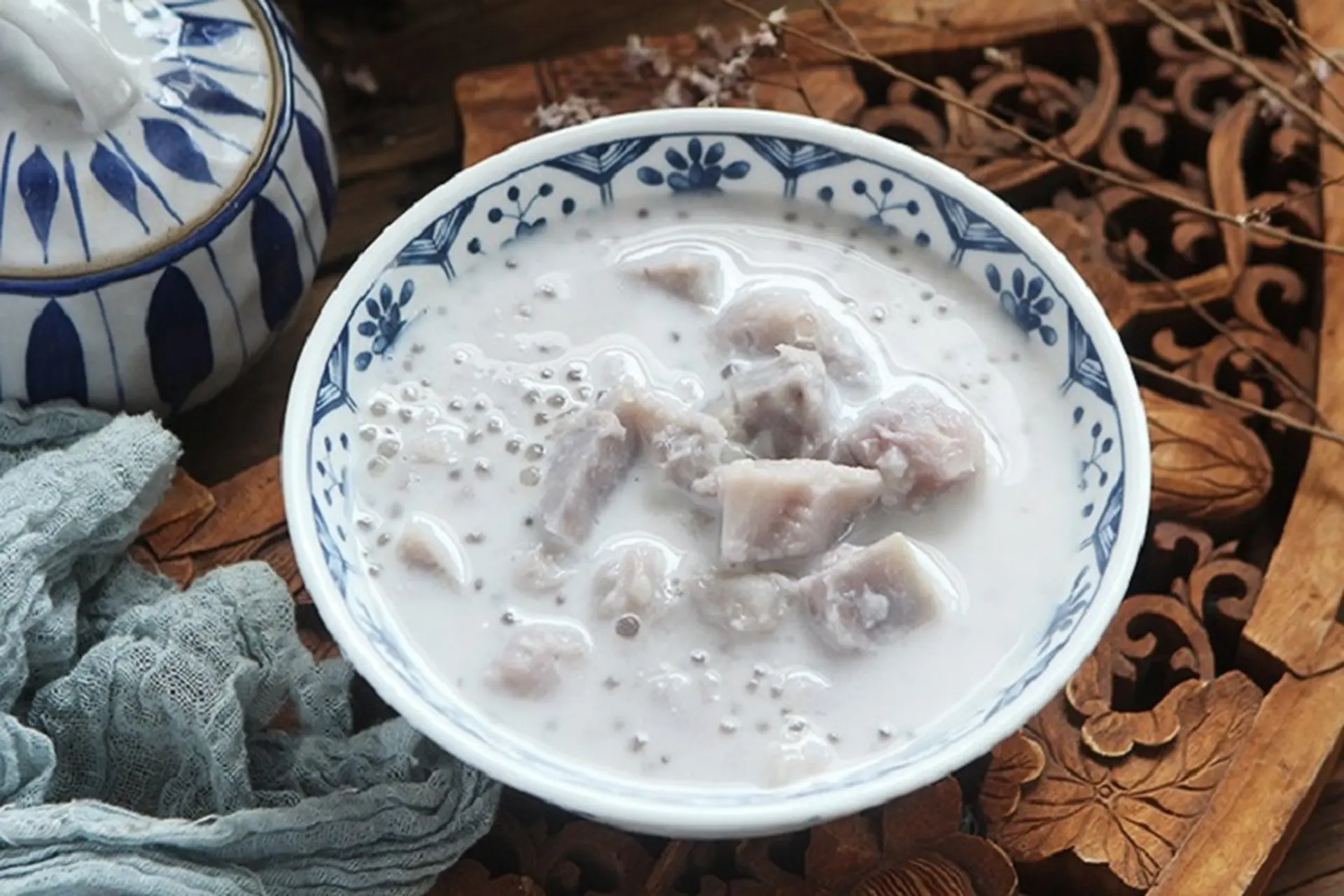 Cách nấu chè khoai môn bằng nồi cơm điện ngon dẻo, bùi bùi đơn giản tại nhà
