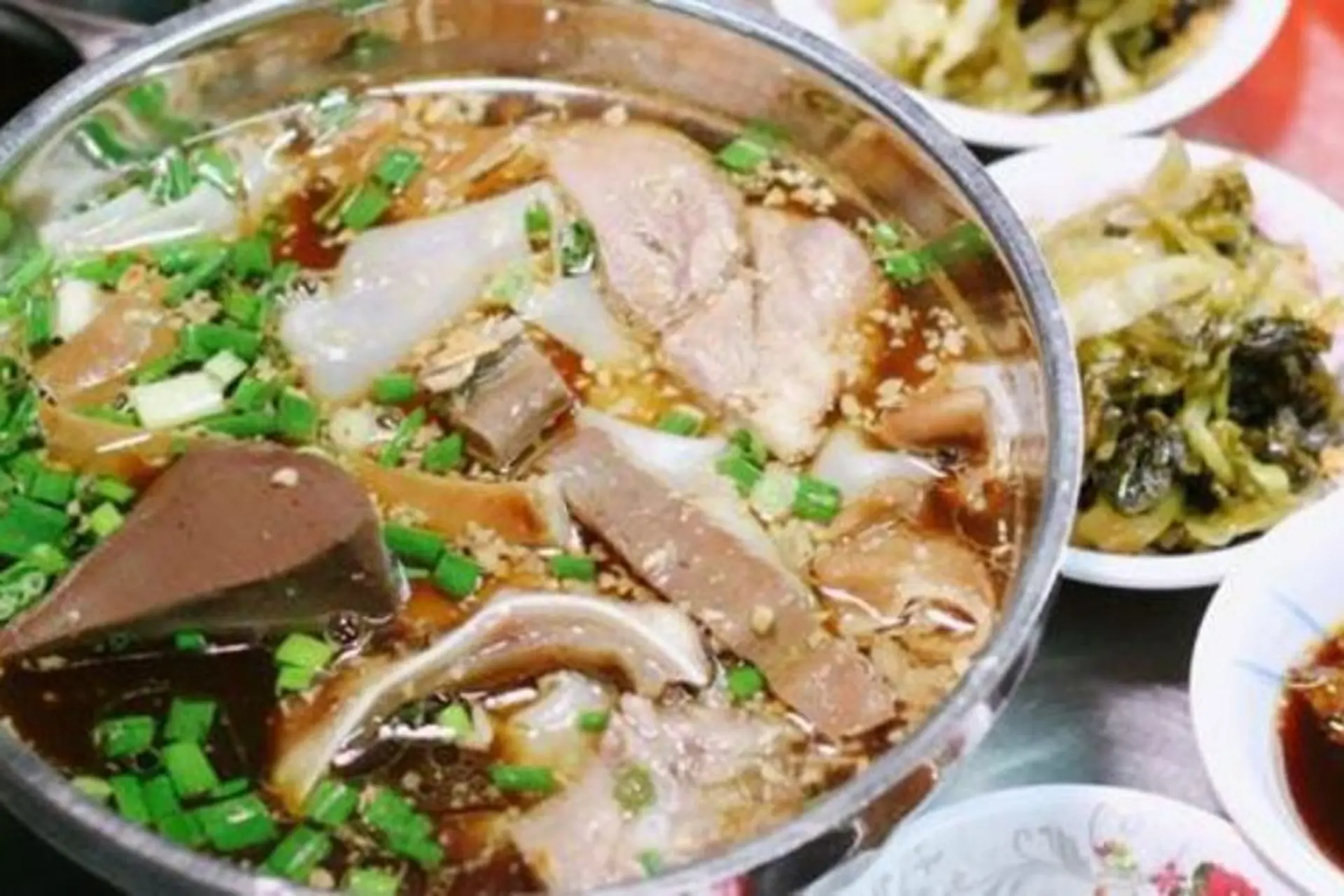 Bạn đã biết cách nấu hủ tiếu hồ chuẩn vị người Hoa chưa? Khám phá vào bếp thử ngay!