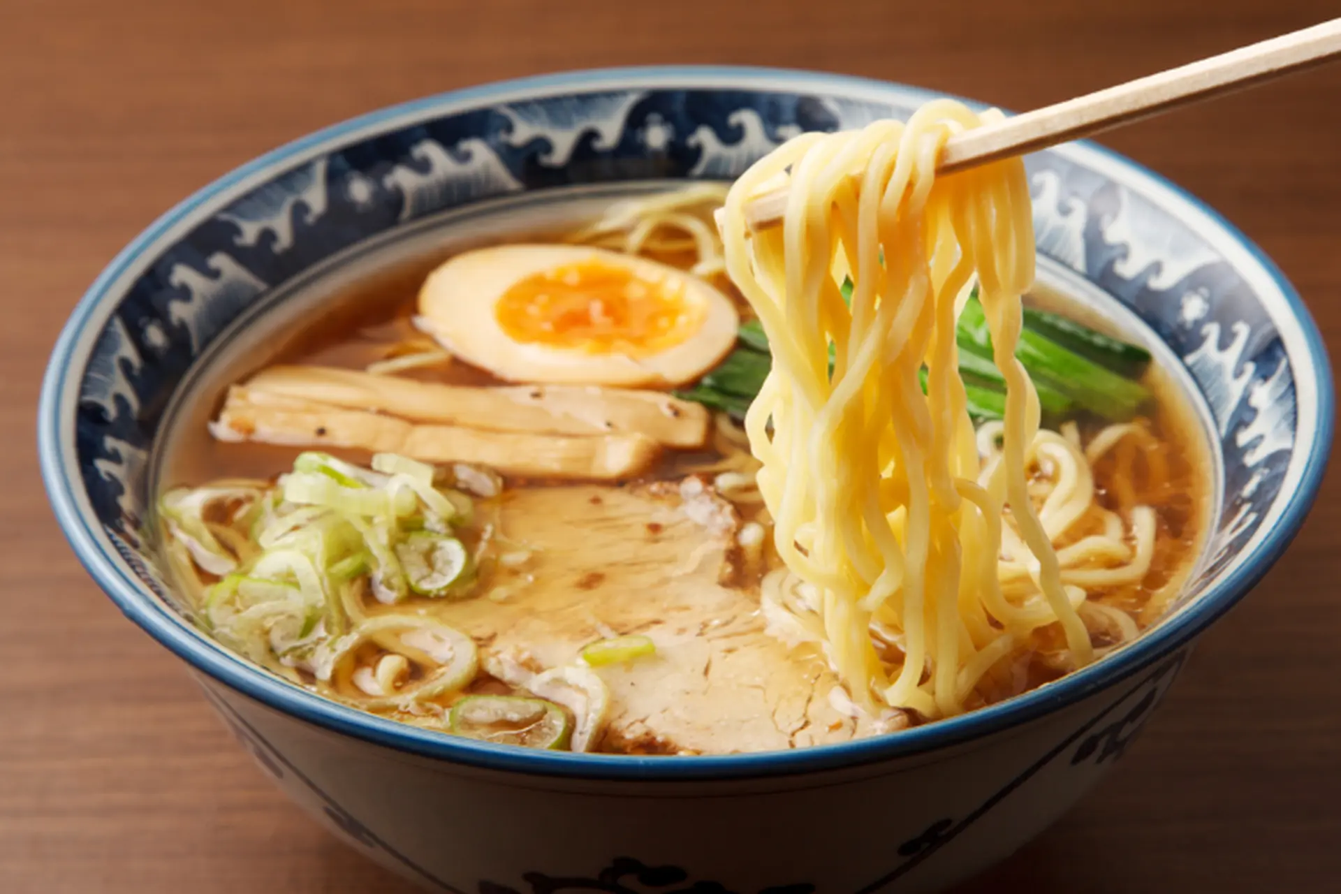Hướng dẫn 2 cách nấu mì ramen hấp dẫn, đậm đà, chuẩn vị Nhật Bản khiến cả nhà xuýt xoa