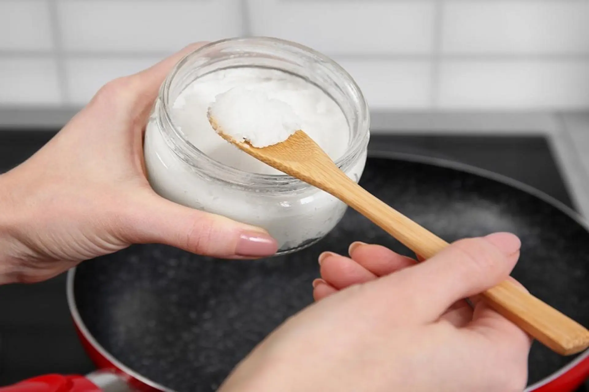 Những cách sử dụng dầu dừa để chế biến món ăn, món tráng miệng hàng ngày phù hợp nhất