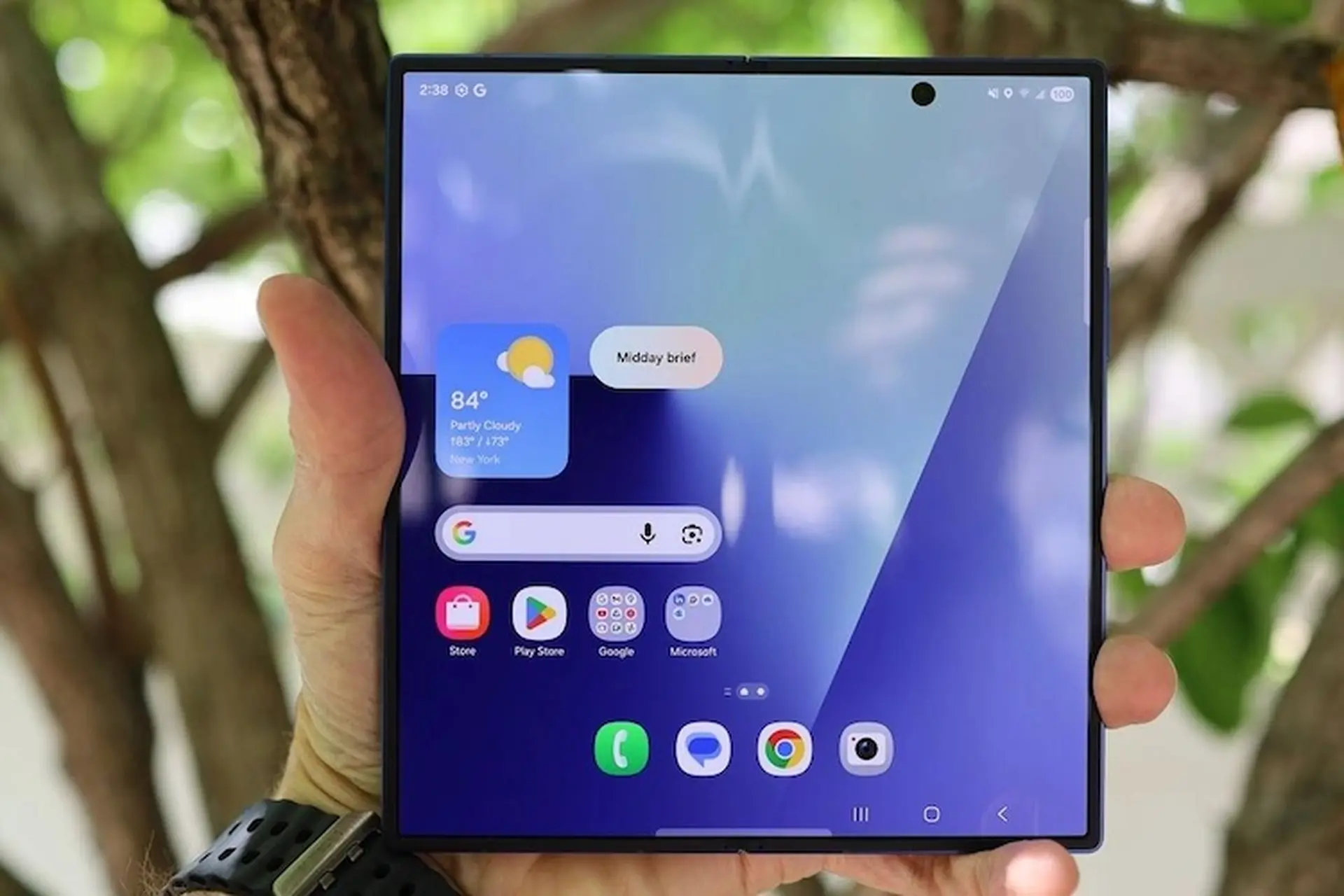 Hướng dẫn cách sử dụng Z Fold 8 từ A đến Z cho người mới bắt đầu trải nghiệm máy gập