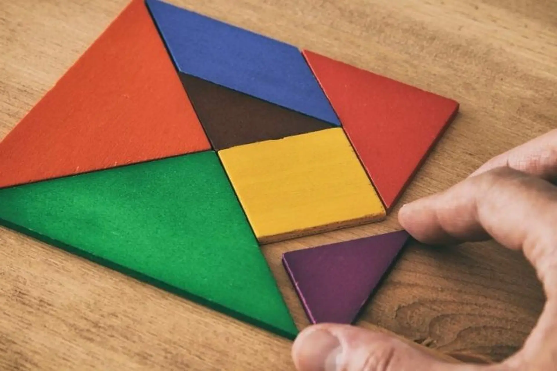 Cách tính diện tích hình thoi và ứng dụng tính diện tích hình thoi trong cuộc sống hàng ngày