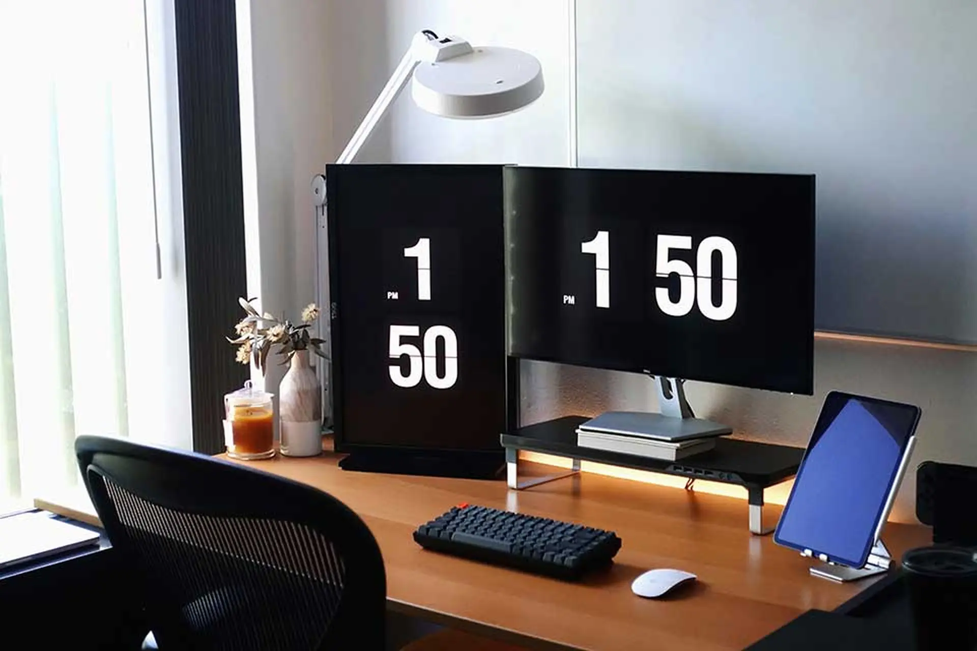 Bật mí cách cài đồng hồ số cho màn hình chờ Win 10 cực đẹp với Fliqlo miễn phí