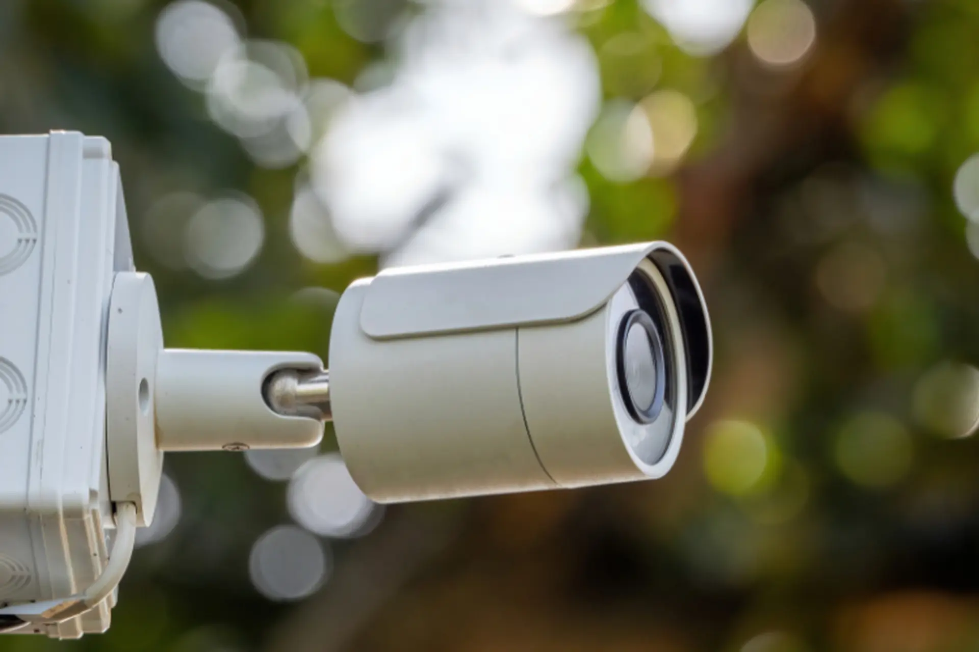 Camera thân (camera bullet): Giải pháp giám sát an ninh toàn diện cho các khu vực ngoài trời
