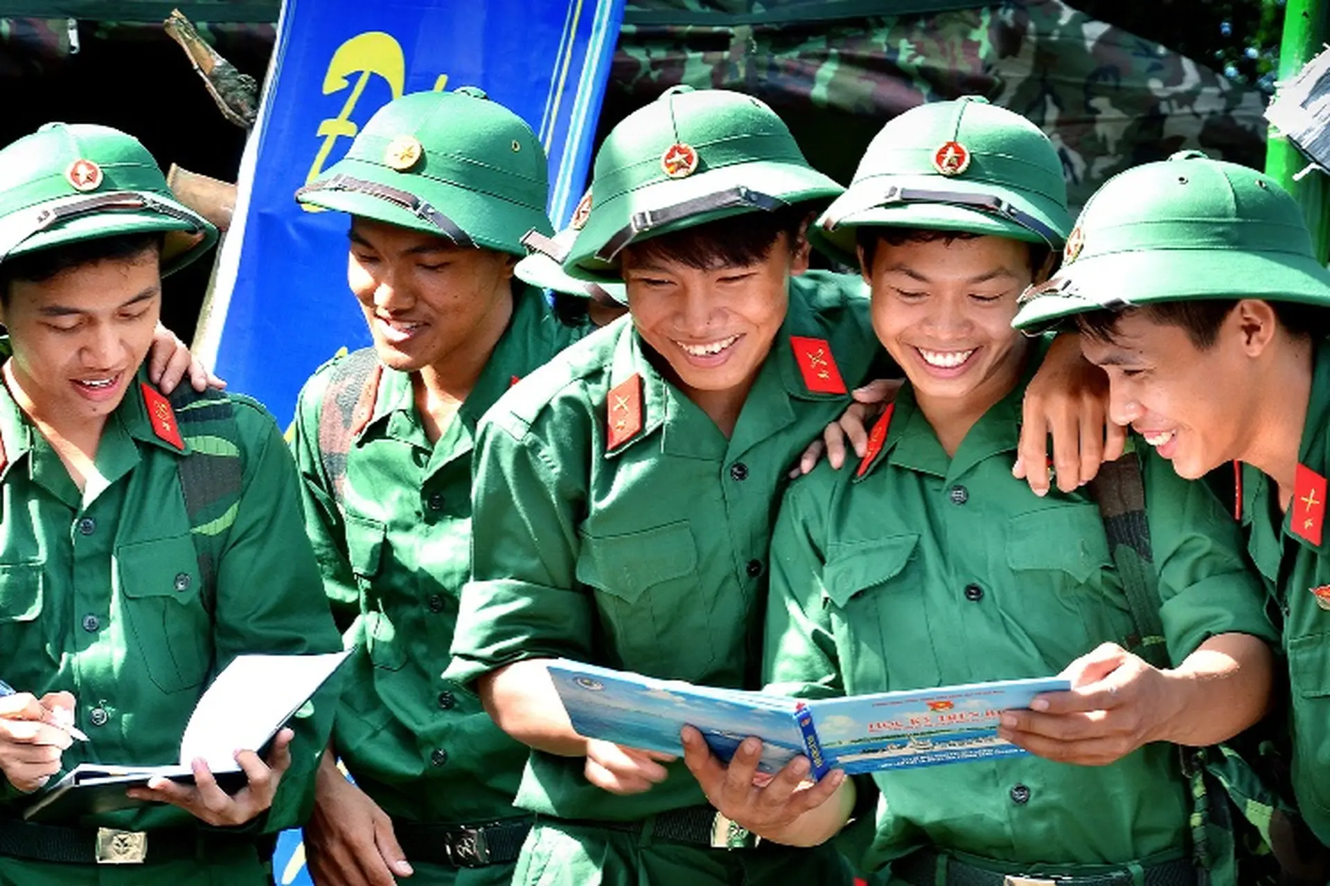 Cận bao nhiêu độ không đi nghĩa vụ quân sự? Quy định mới nhất theo thông tư 148/2018/TT-BQP