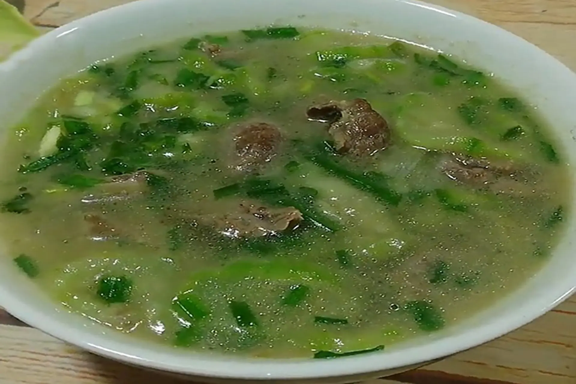 Canh mướp thịt bò giàu dinh dưỡng, thanh đạm và dễ làm - Gợi ý hoàn hảo cho thực đơn gia đình