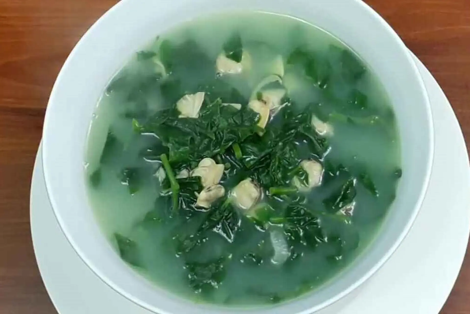 Hướng dẫn nấu canh ngao mồng tơi thanh mát và thơm ngon, giúp giải nhiệt mùa hè