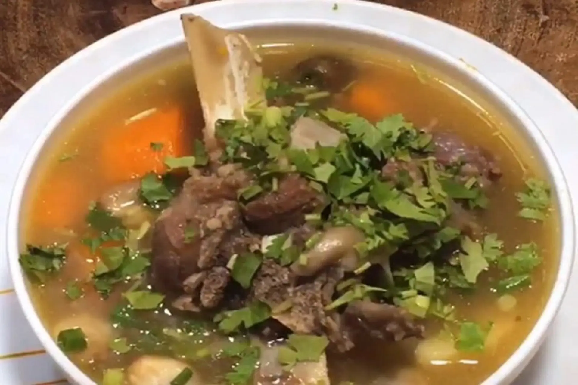 Cách nấu cháo sườn bò đậu xanh mềm ngon, bổ sung dinh dưỡng cho cả gia đình