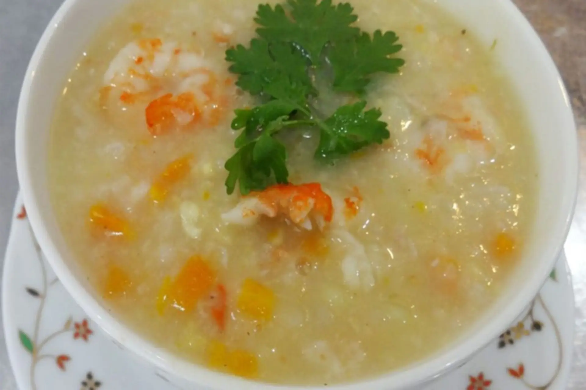 Thử ngay 4 công thức nấu cháo tôm cà rốt đơn giản để bổ sung dinh dưỡng cho bữa ăn hằng ngày của bé yêu nhà bạn