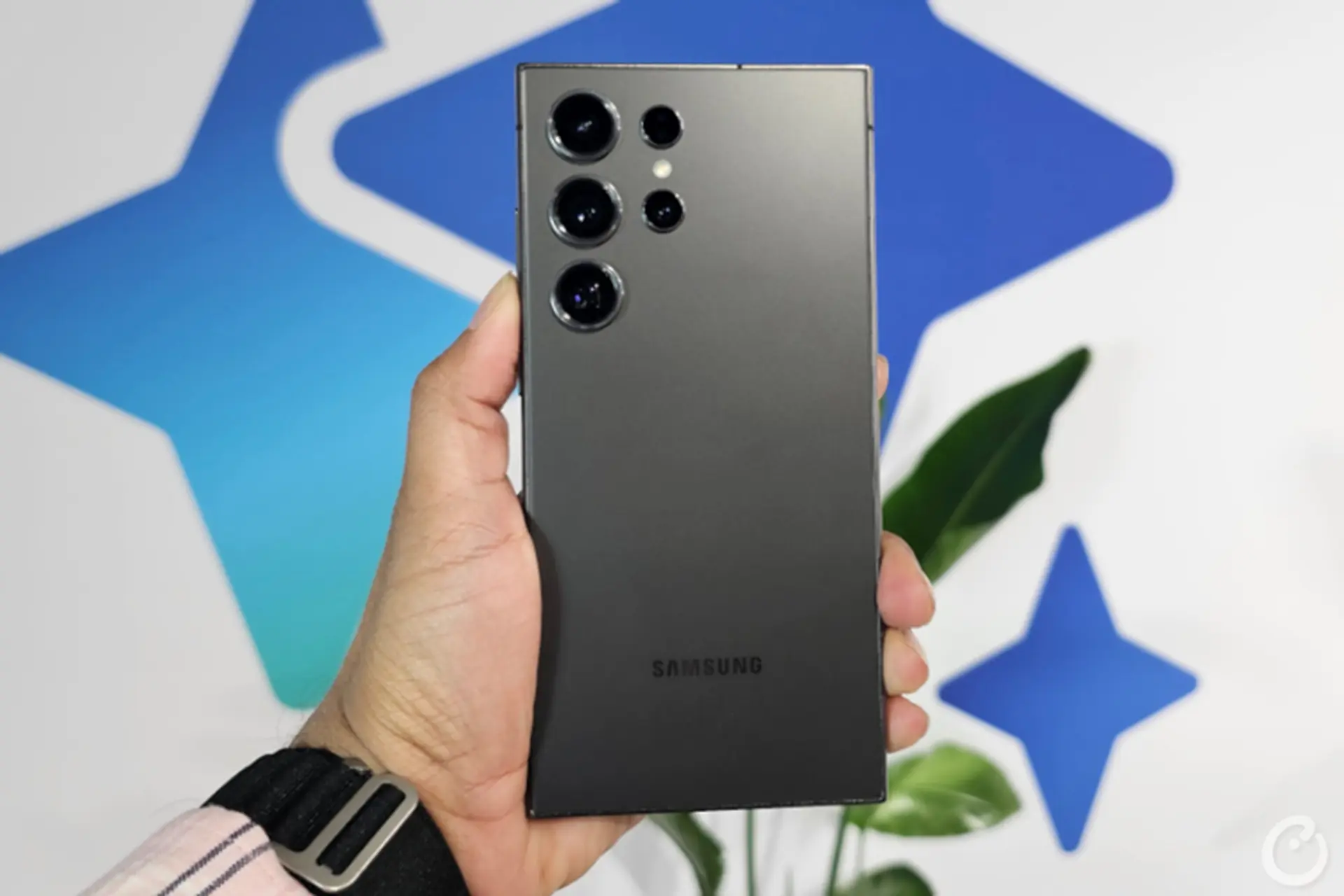 ChatGPT có thể trở thành "trái tim" trong Galaxy AI trên điện thoại Samsung