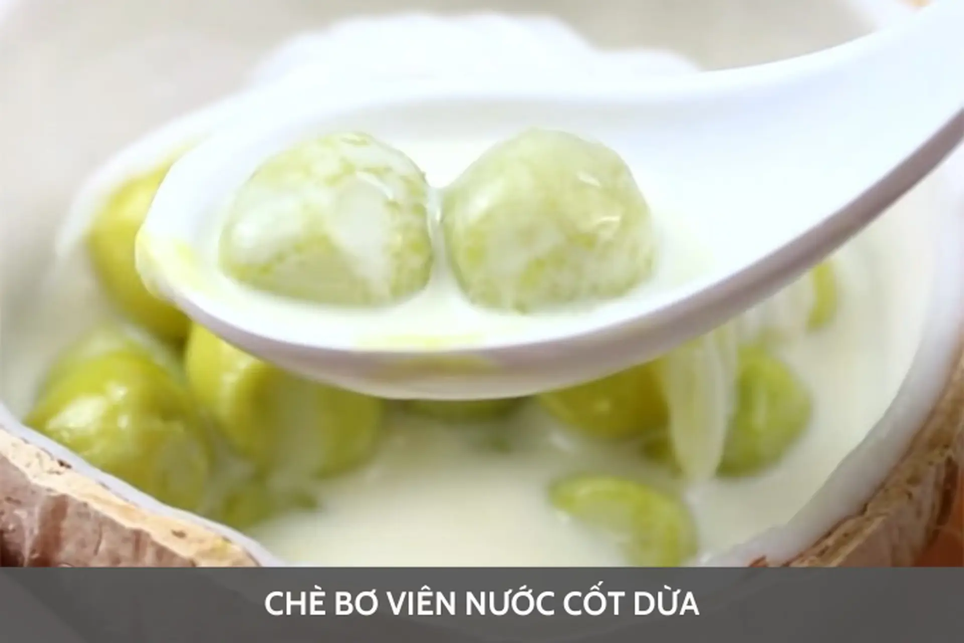 Khám phá cách nấu chè bơ viên nước cốt dừa dẻo thơm, béo ngậy, ngọt mát cho mùa hè thêm sảng khoái
