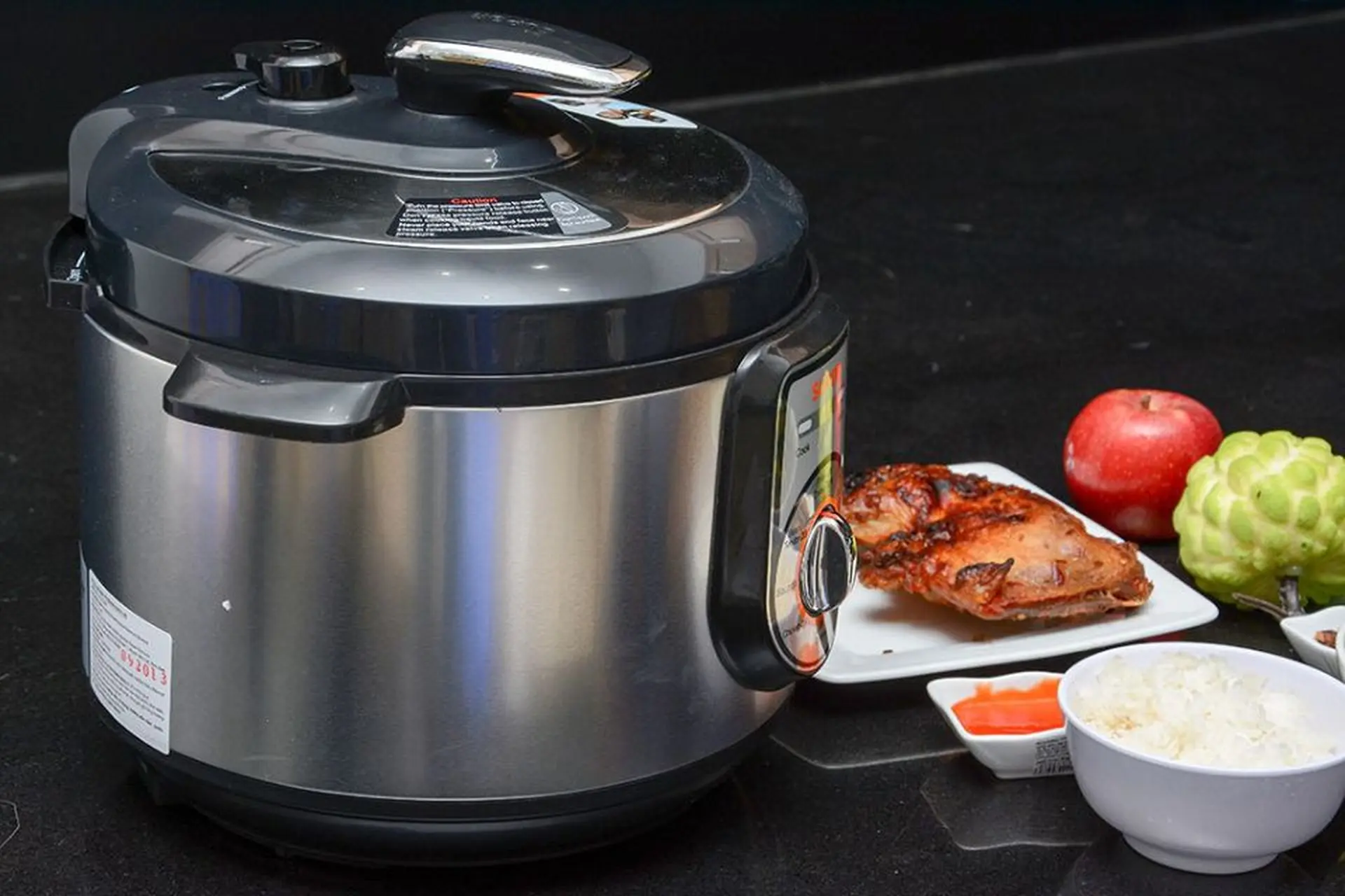 Nồi áp suất điện loại nào tốt, bền, nấu nhanh và tiết kiệm điện? Top 5 gợi ý đáng mua