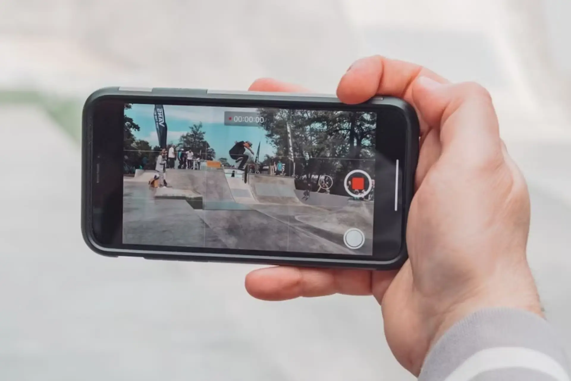 Chống rung OIS và EIS khác nhau thế nào? Đâu là lựa chọn phù hợp cho chụp ảnh và quay video trên smartphone?
