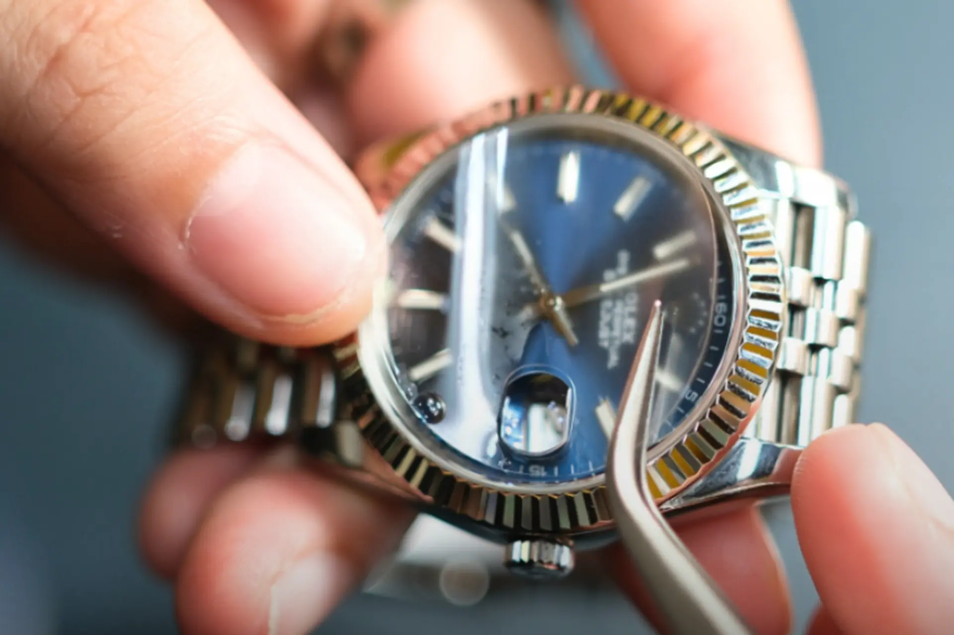 Có nên dán PPF cho đồng hồ để bảo vệ tối ưu mà vẫn giữ nguyên thẩm mỹ hiệu quả?