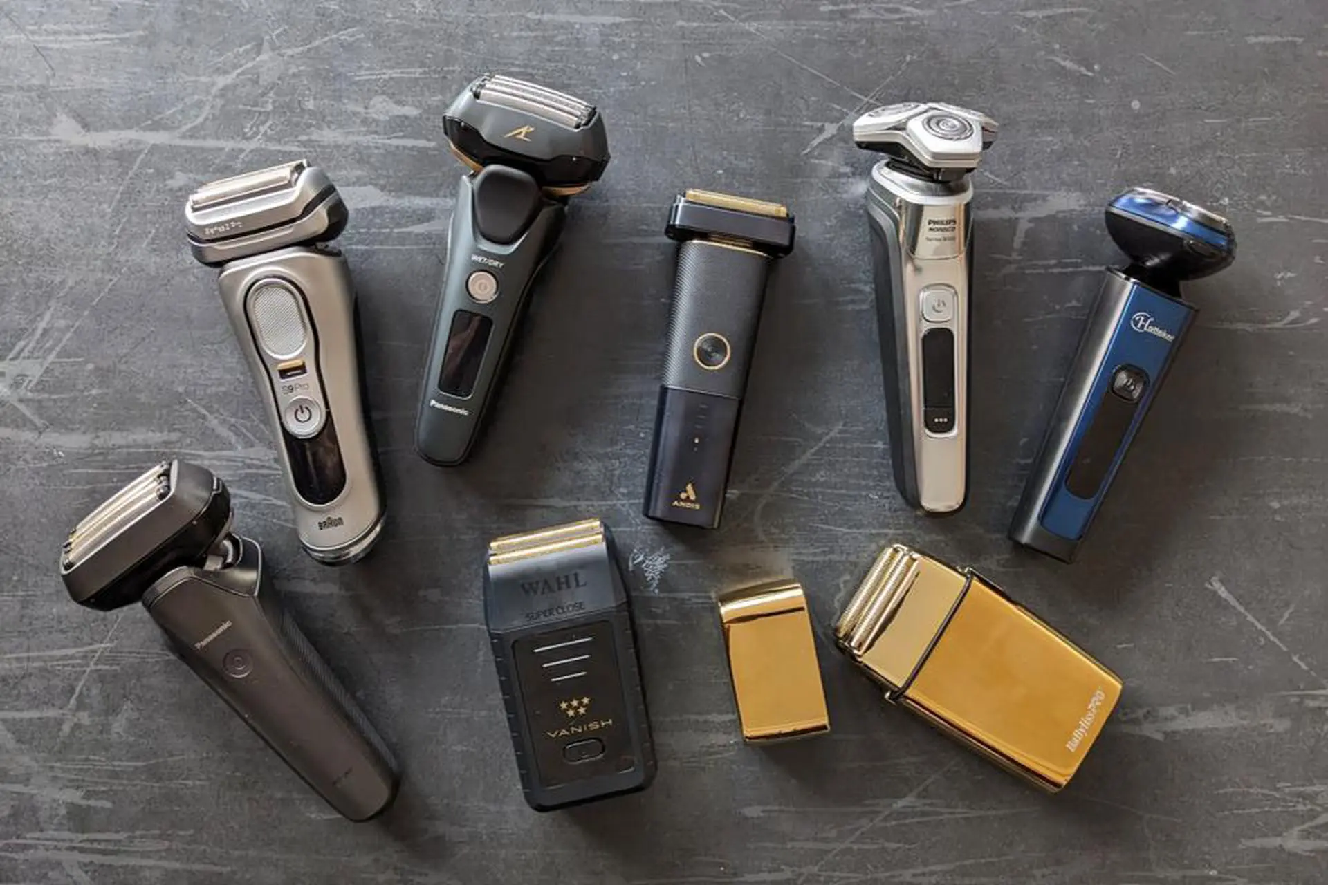 Có nên sử dụng máy cạo râu? Ưu nhược điểm và những điều cần biết trước khi mua