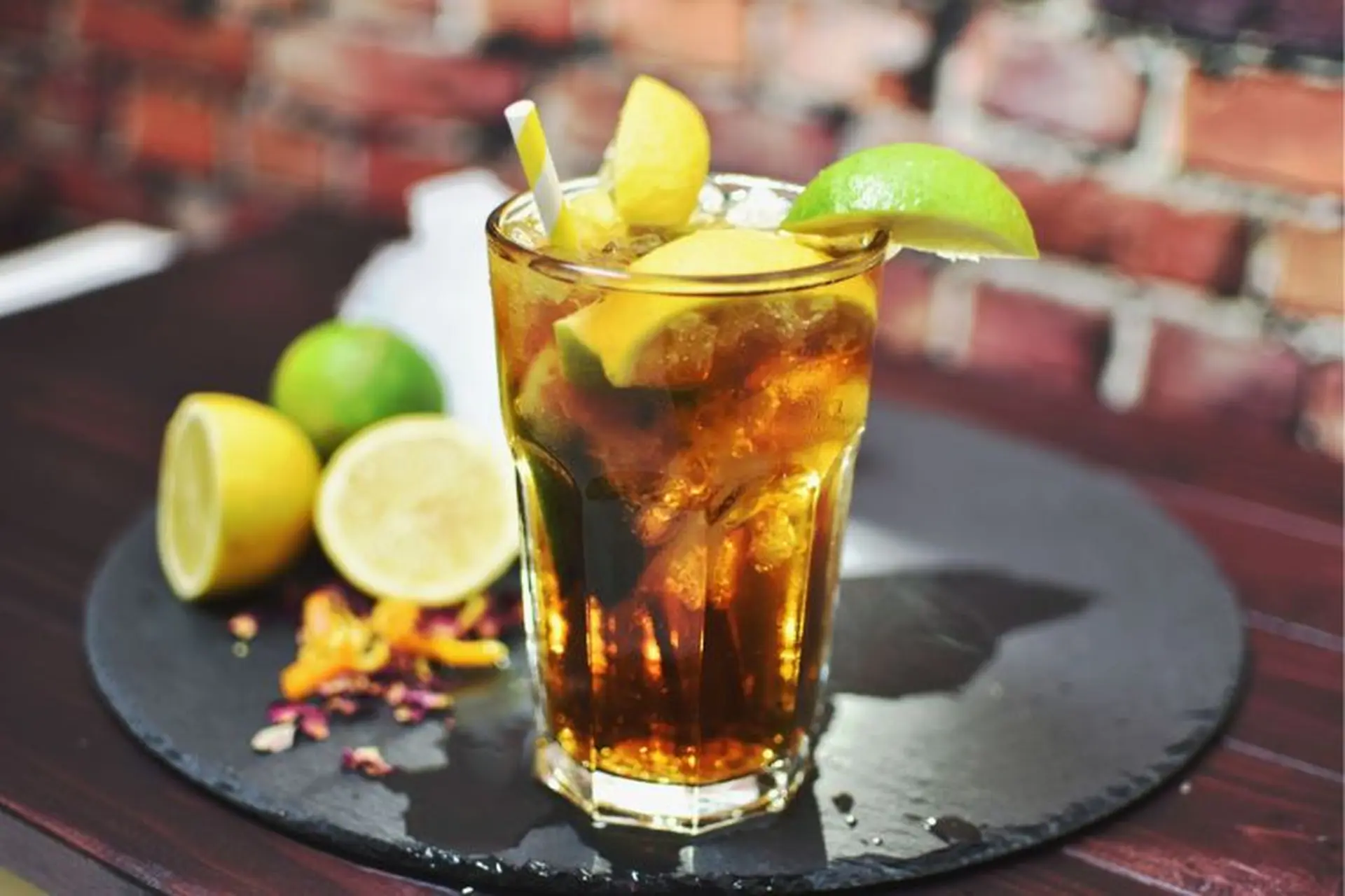 Cocktail Long Island có nguồn gốc ra sao? Học ngay mẹo pha chế loại cocktail hấp dẫn này!