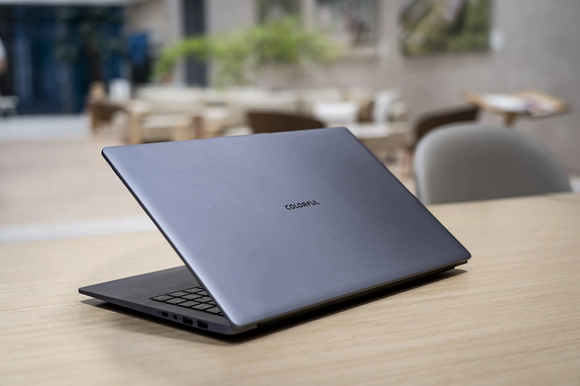 Colorful Rimbook L1: Chiếc laptop “sang chảnh” chạy chip dòng P với mức giá nhẹ ví cho GenZ