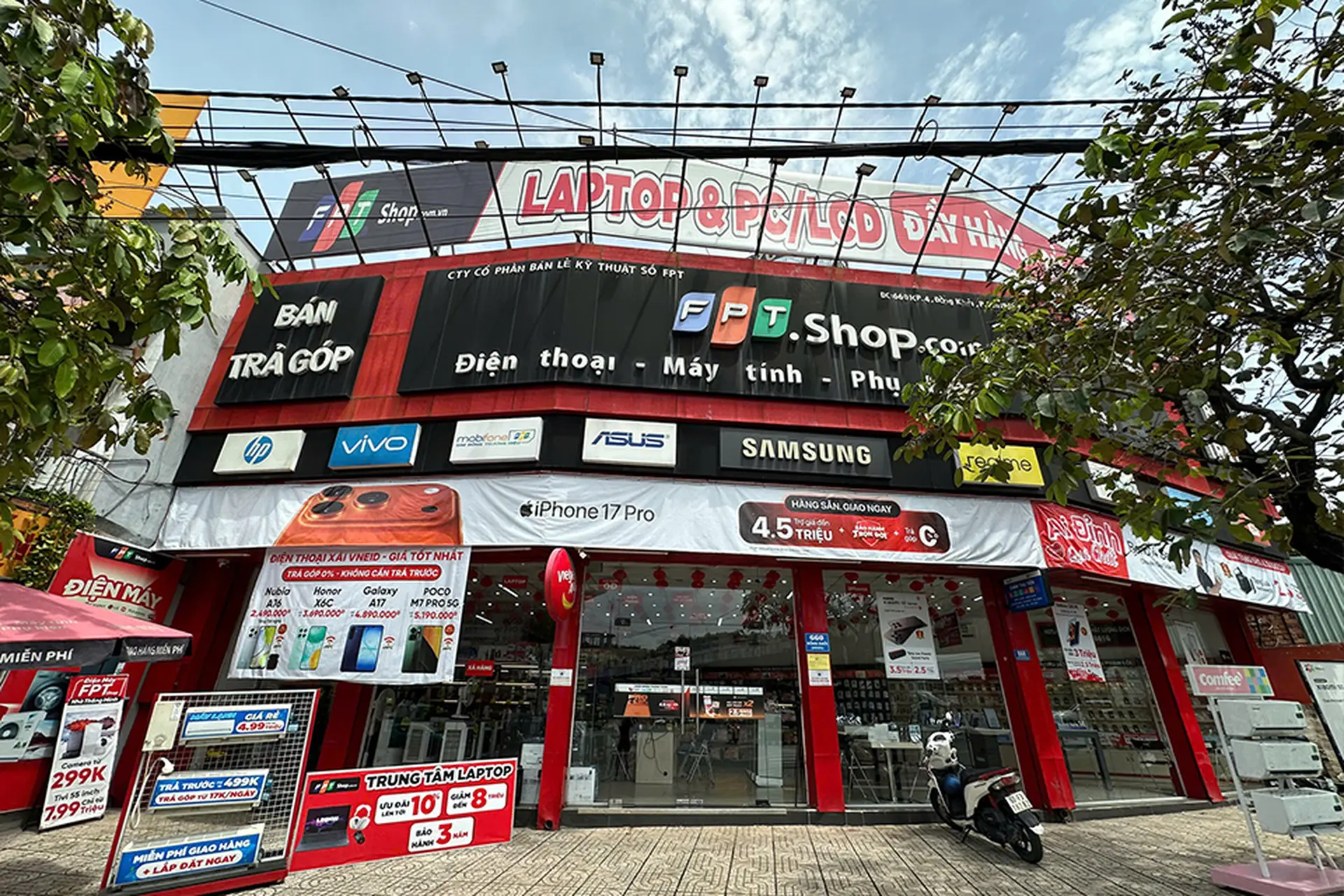 Hình ảnh cửa hàng