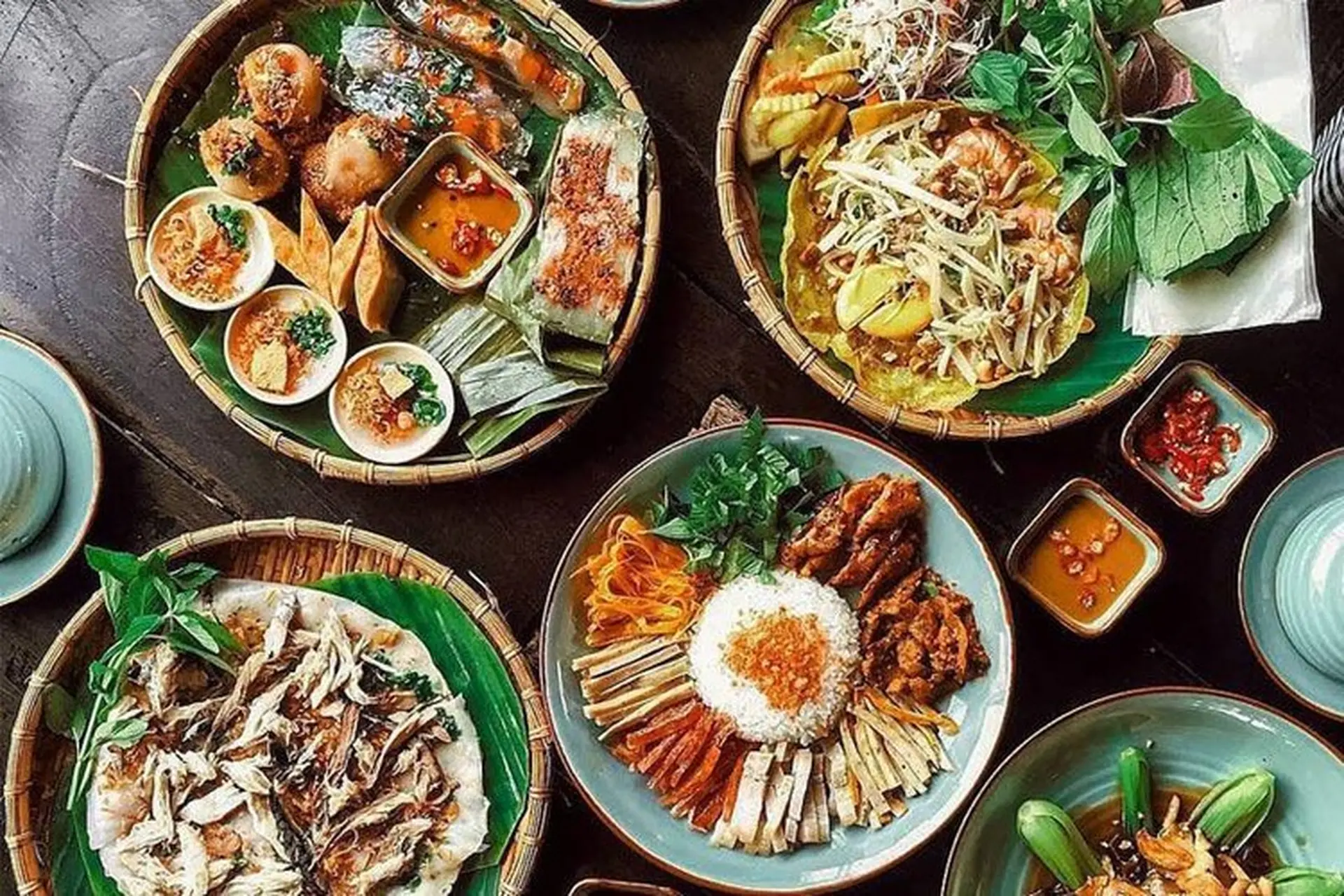 Đặc sản Huế - Điểm danh toàn bộ những món đặc trưng Huế độc đáo mà bạn nên thưởng thức