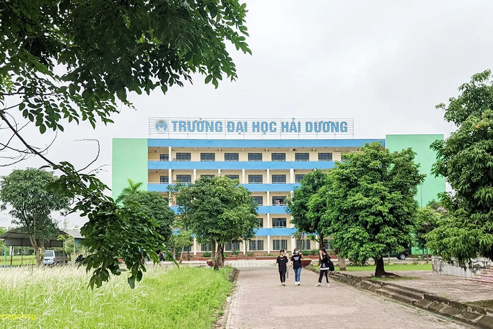Điểm chuẩn Đại học Hải Dương 2025 chính thức: Danh sách đầy đủ theo từng ngành học