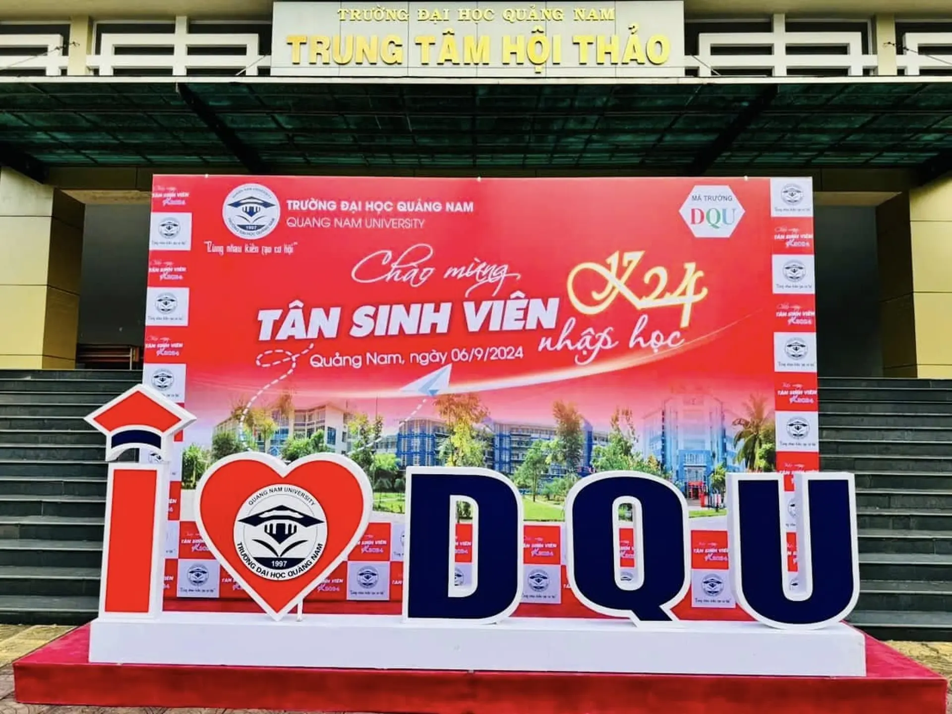 Điểm chuẩn Đại học Quảng Nam 2025 chính thức: Top ngành lấy điểm cao nhất năm nay là gì?