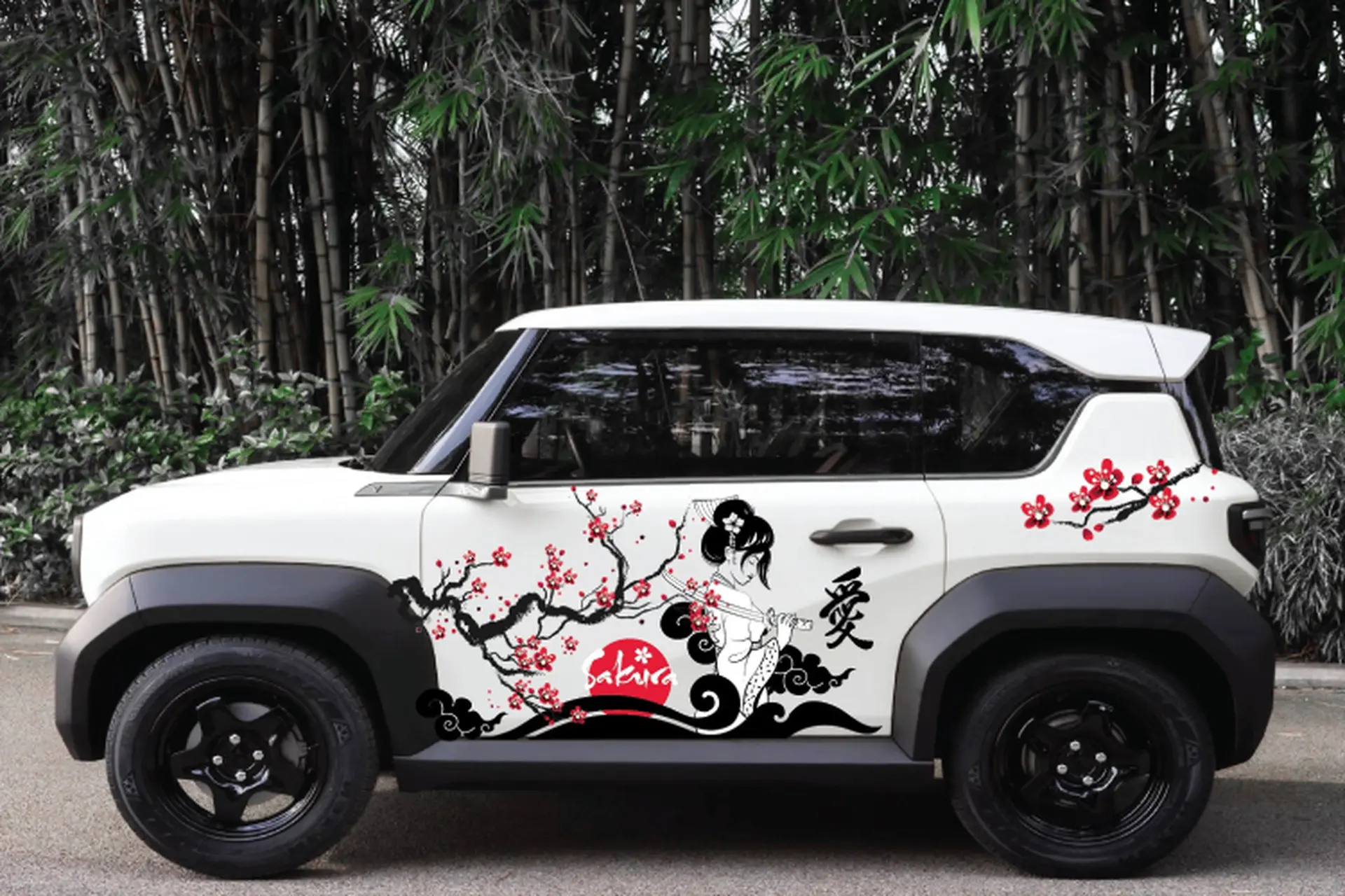 Dán decal xe có bị phạt không? Những quy định và lưu ý mà chủ xe máy, ô tô cần nhớ