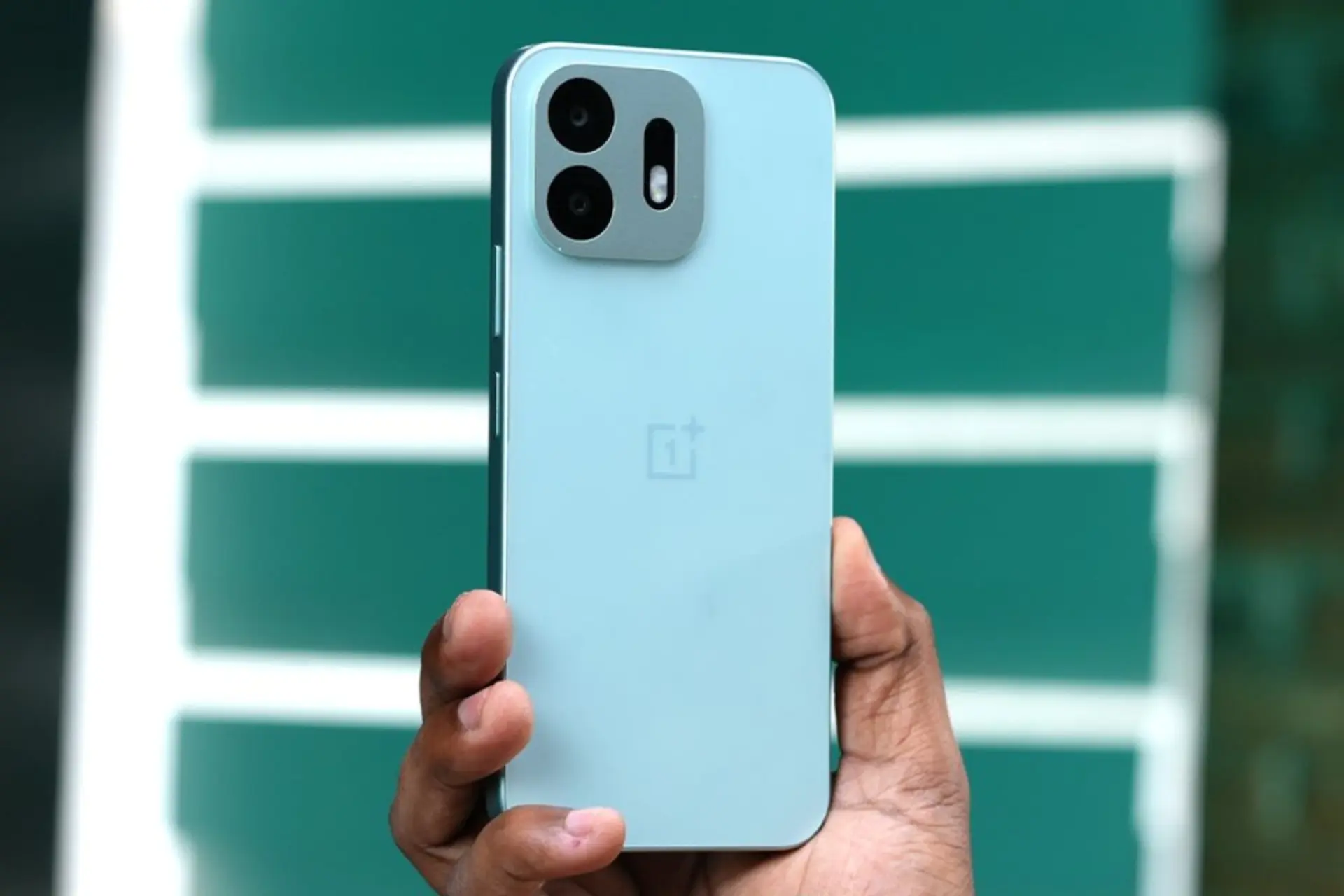 Đánh giá OnePlus N6: Viên pin khủng 8.000 mAh là điểm sáng giữa nhiều đánh đổi về hiệu năng và màn hình