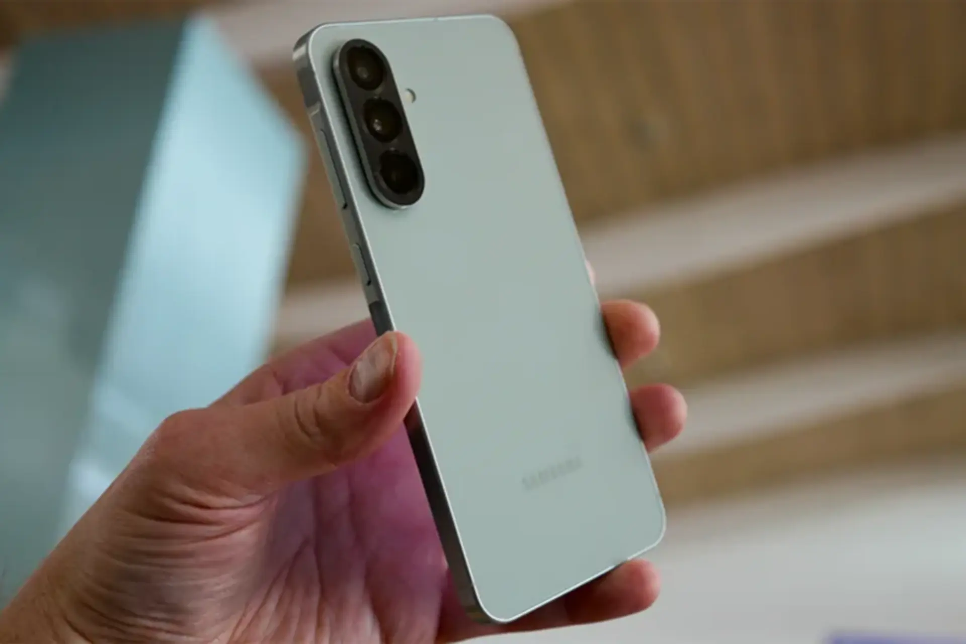 Đánh giá Samsung A56 toàn diện về thiết kế, hiệu năng, camera - Có đáng sở hữu trong phân khúc tầm trung?