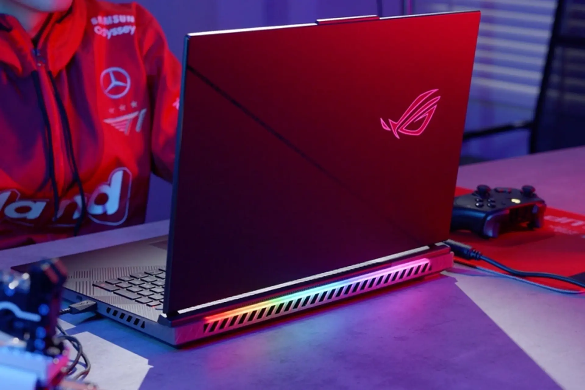 Đánh giá Asus Rog Strix Scar 18 2025 - Quái vật hiệu năng giá bán hơn 100 triệu