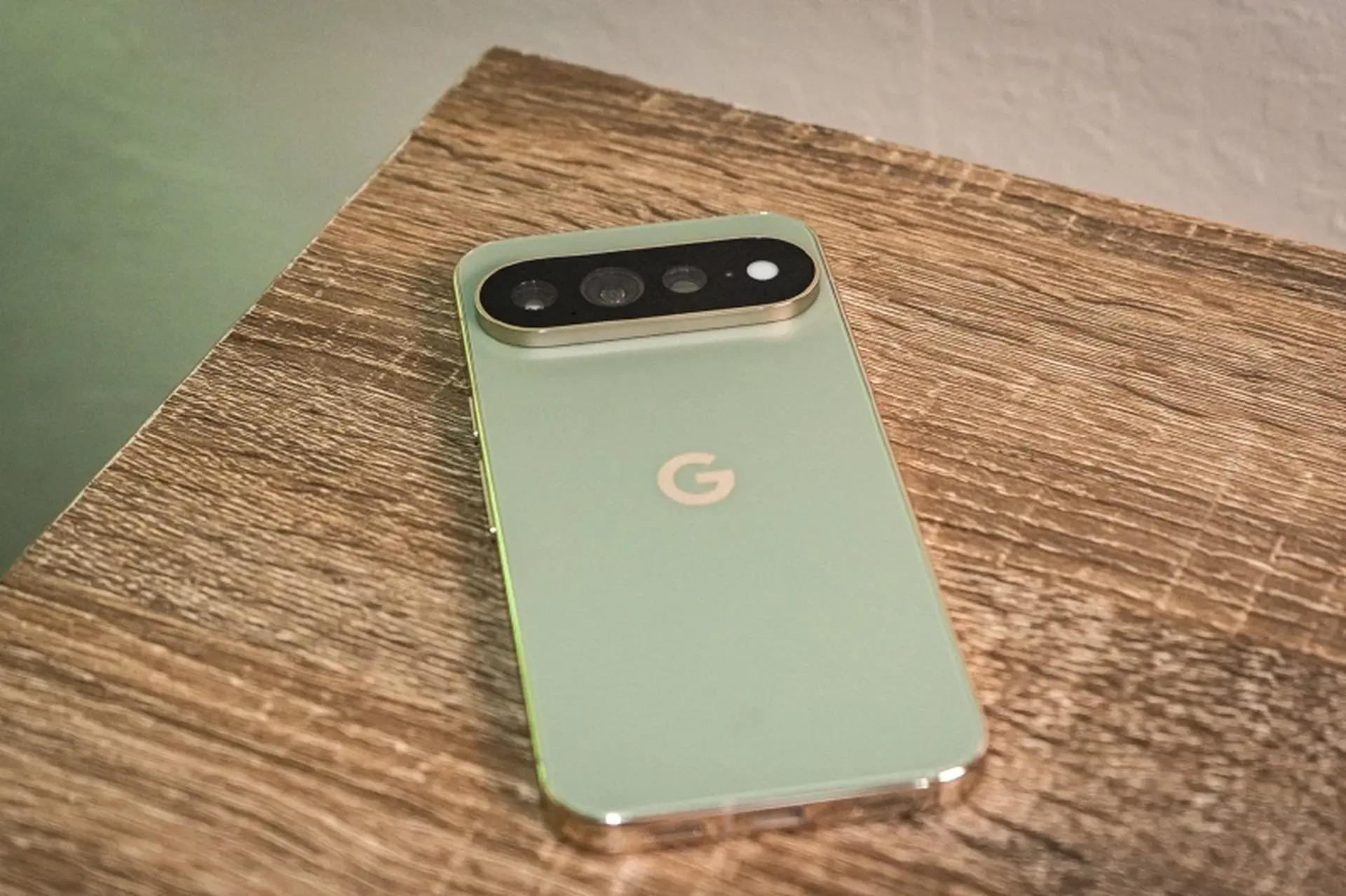 Đánh giá Google Pixel 11 Pro XL với màn hình Super Actua 3.600 nit và sức mạnh AI từ Tensor G6