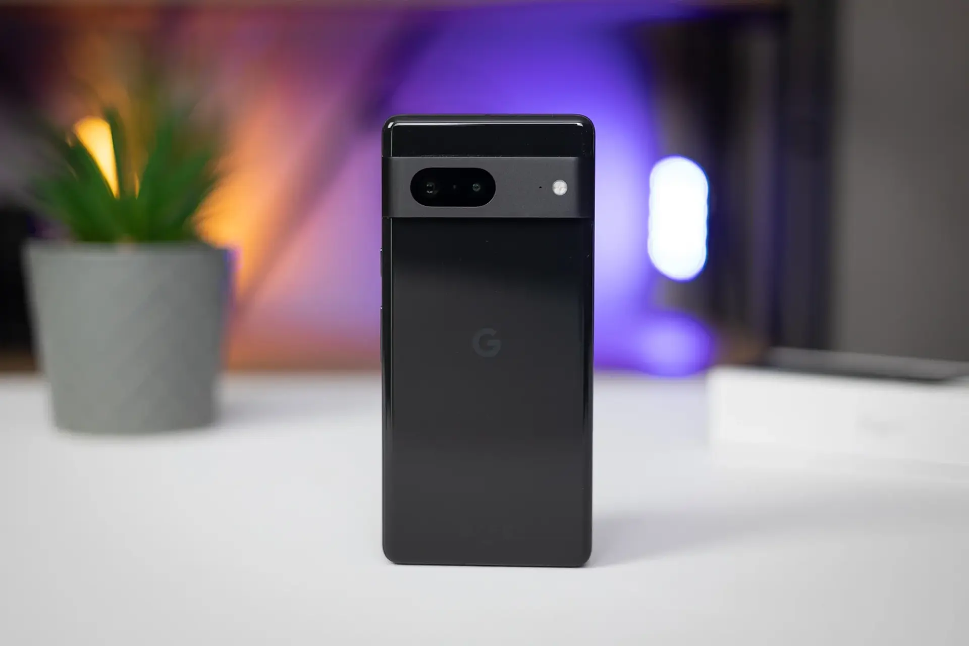 Đánh giá Google Pixel 7: Camera 50 MP, Tensor G2 và chất lượng máy sau nhiều năm