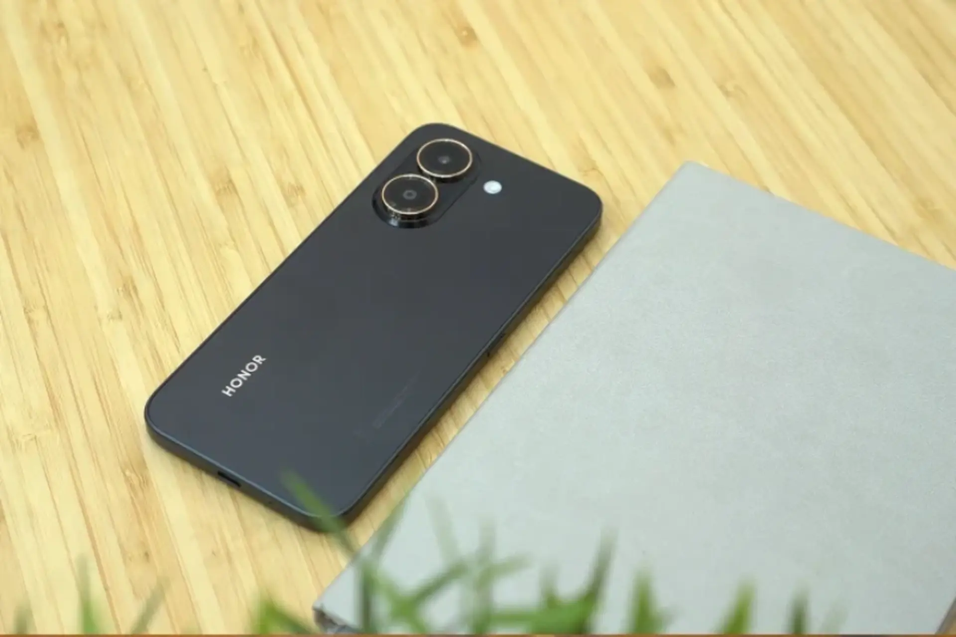 Đánh giá Honor X7e: Smartphone bền bỉ với pin 7.500 mAh, AI tiện lợi và màn hình 120 Hz