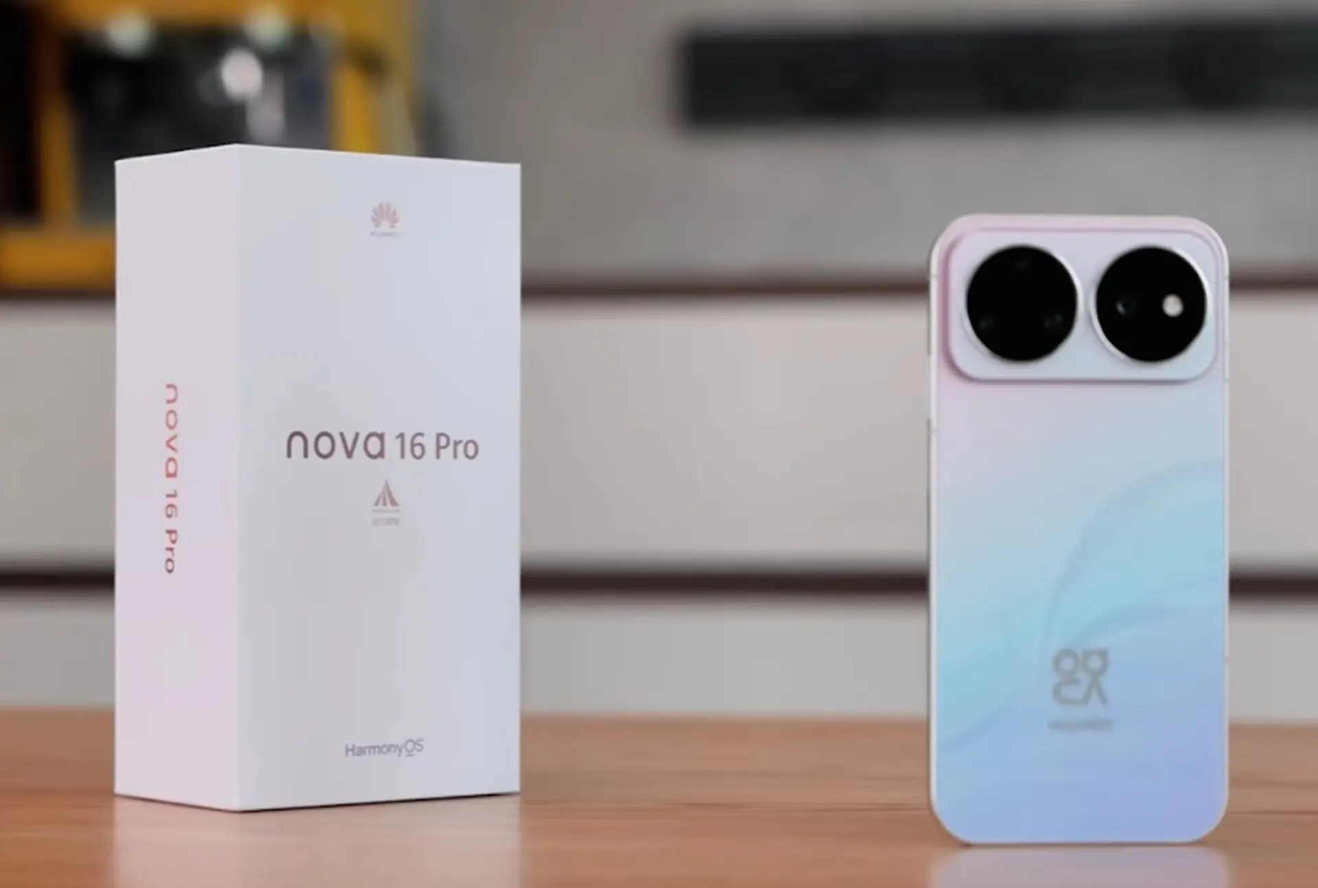 Đánh giá Huawei Nova 16 Pro: Camera 200 MP, màn màn hình LTPO và pin 7.000 mAh