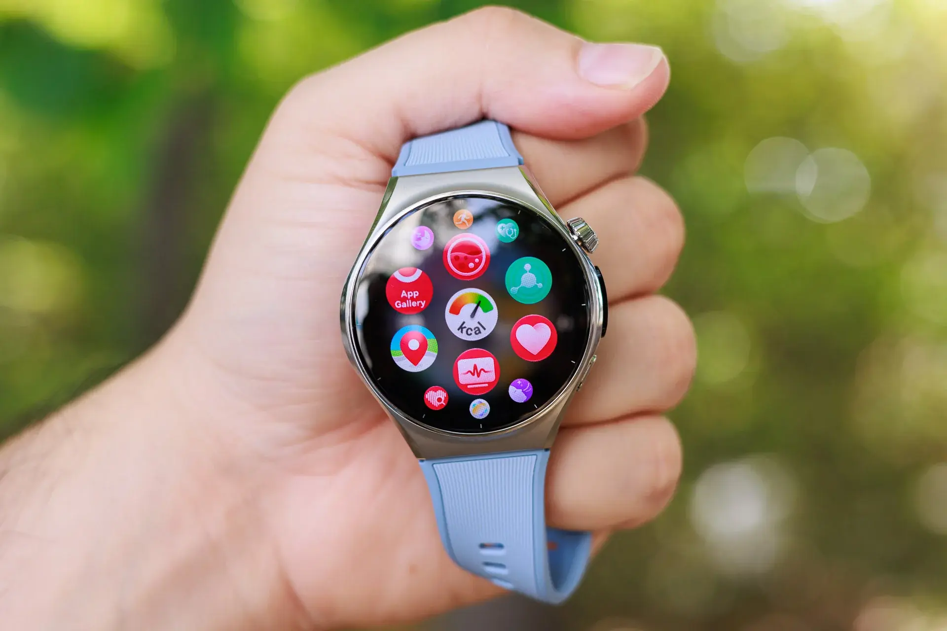 Đánh giá Huawei Watch 6: Màn hình AMOLED 3.500 nit, cảm biến X-TAP, pin 4,5 ngày