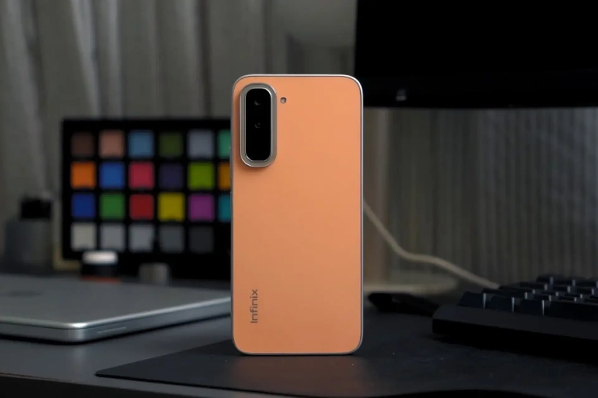 Đánh giá Infinix Hot 70: Helio G100 Ultimate, pin 6.000 mAh, AI Tap nổi bật